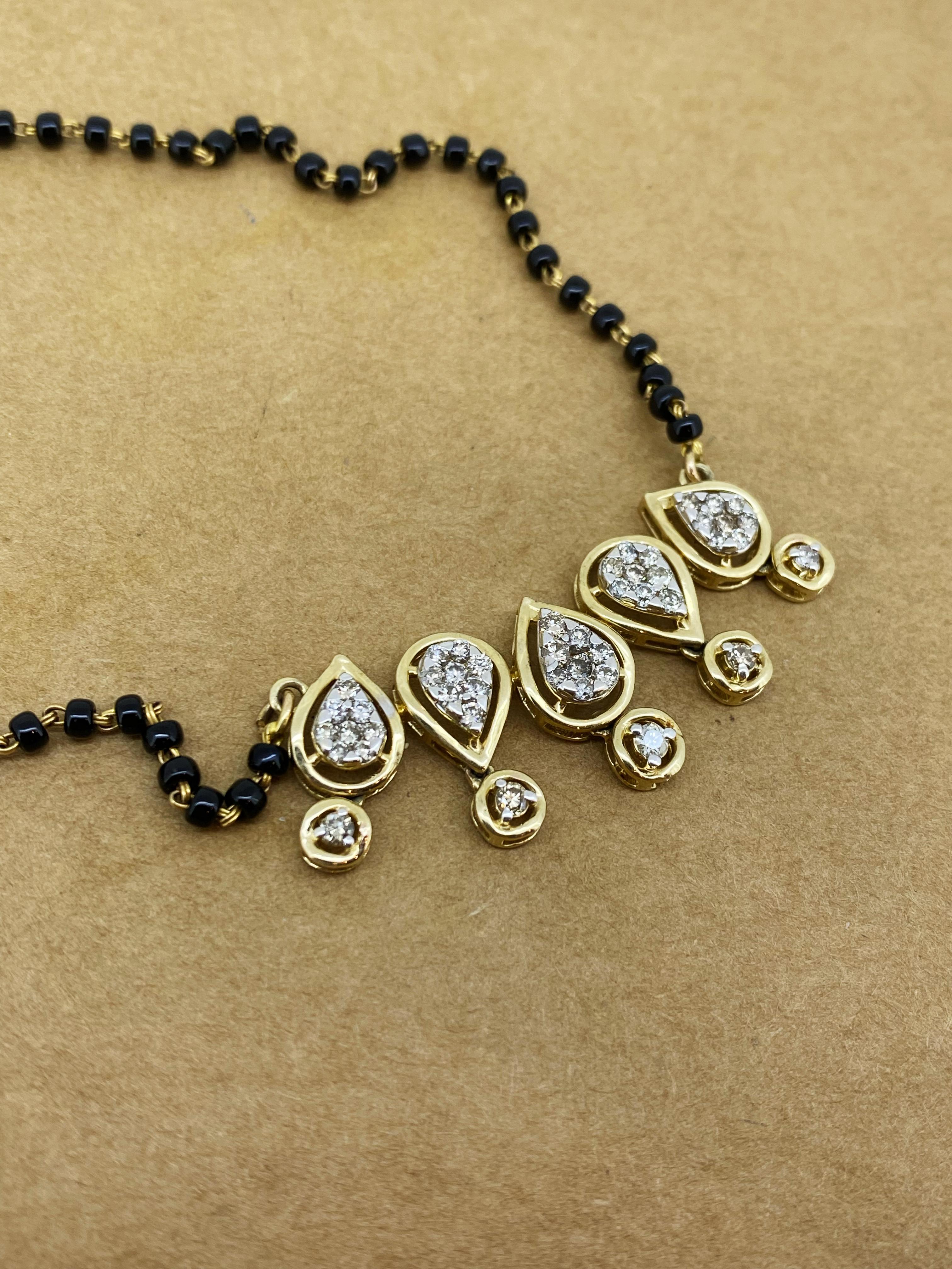 Magnifique collier de perles de style moghol en or jaune 14 carats avec diamants (0,65 carat) en vente 1
