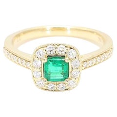 Natürlicher Smaragdschliff Smaragd und weißer Diamant .66 Karat TW Gelbgold Ring