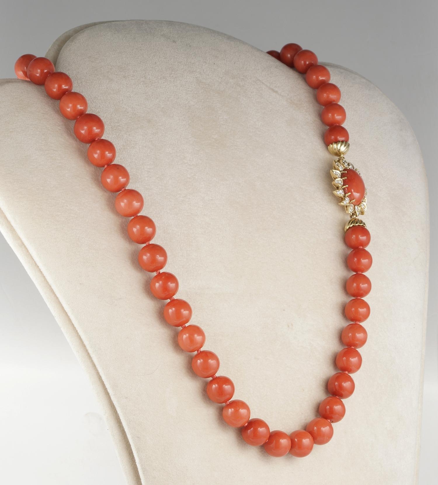 Red Treasure!

Magnificent, exceeding all expectations, rare, natural, totally untreated, important Red Coral necklace, completed with high end, valuable, Coral and Diamond clasp
From Torre Del Greco Factories, 1980 ca- comes to us in excellent pre