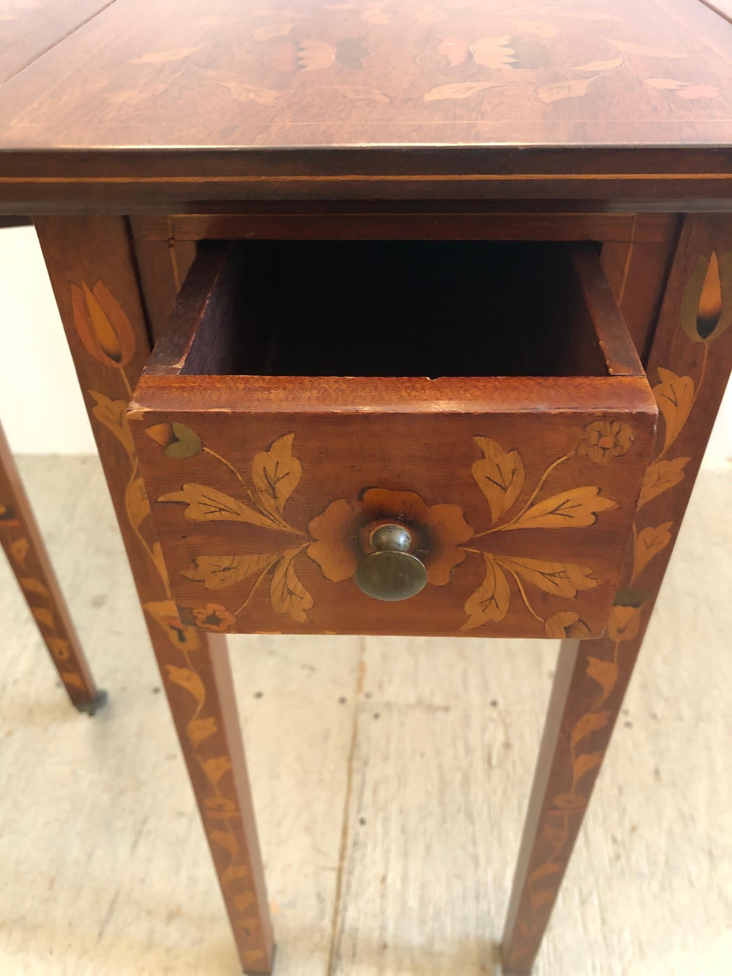 Magnificent Neoclassical Dutch Marquetry Drop-Leaf Pembroke Table 10