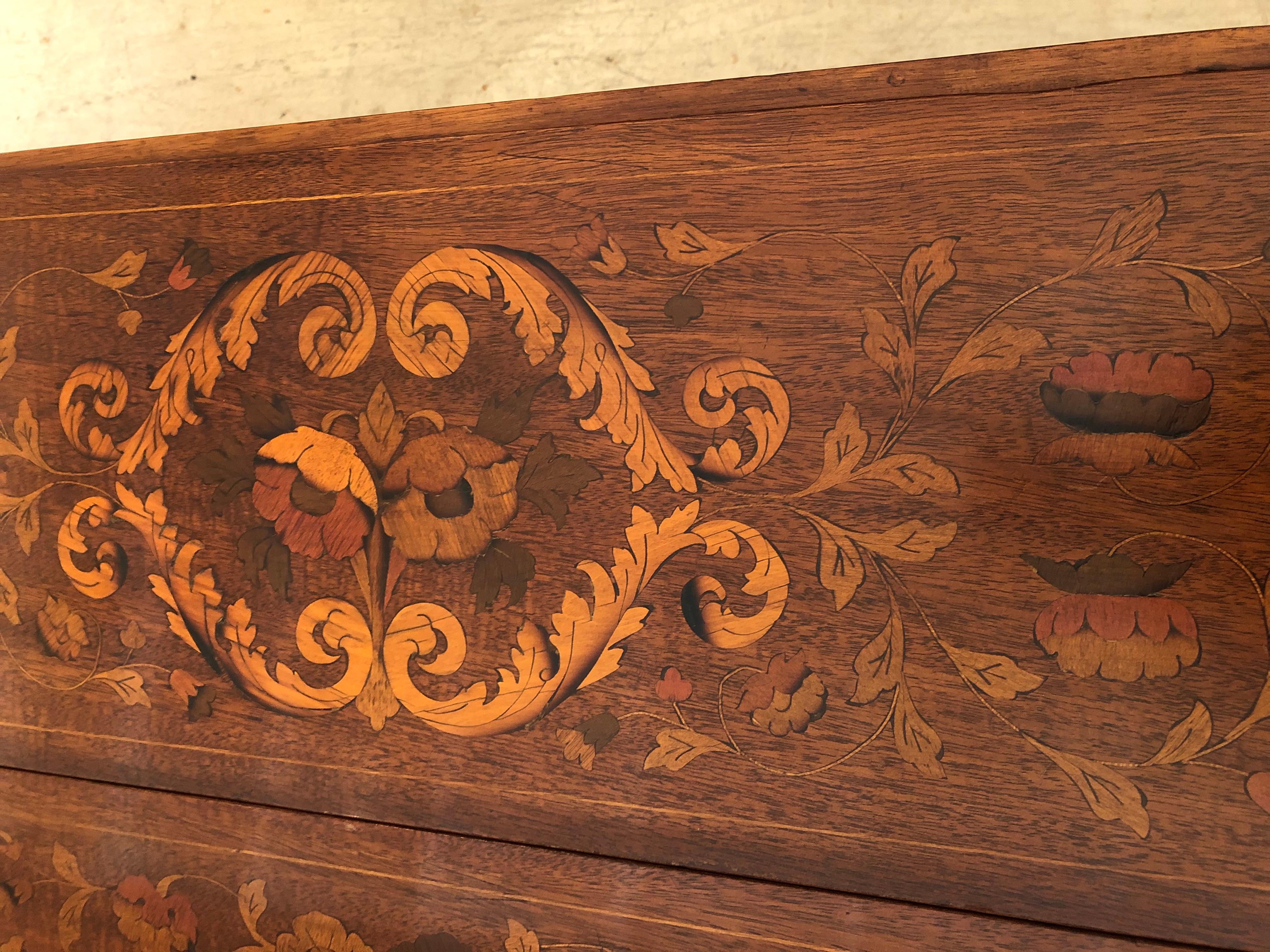 Magnificent Neoclassical Dutch Marquetry Drop-Leaf Pembroke Table 2