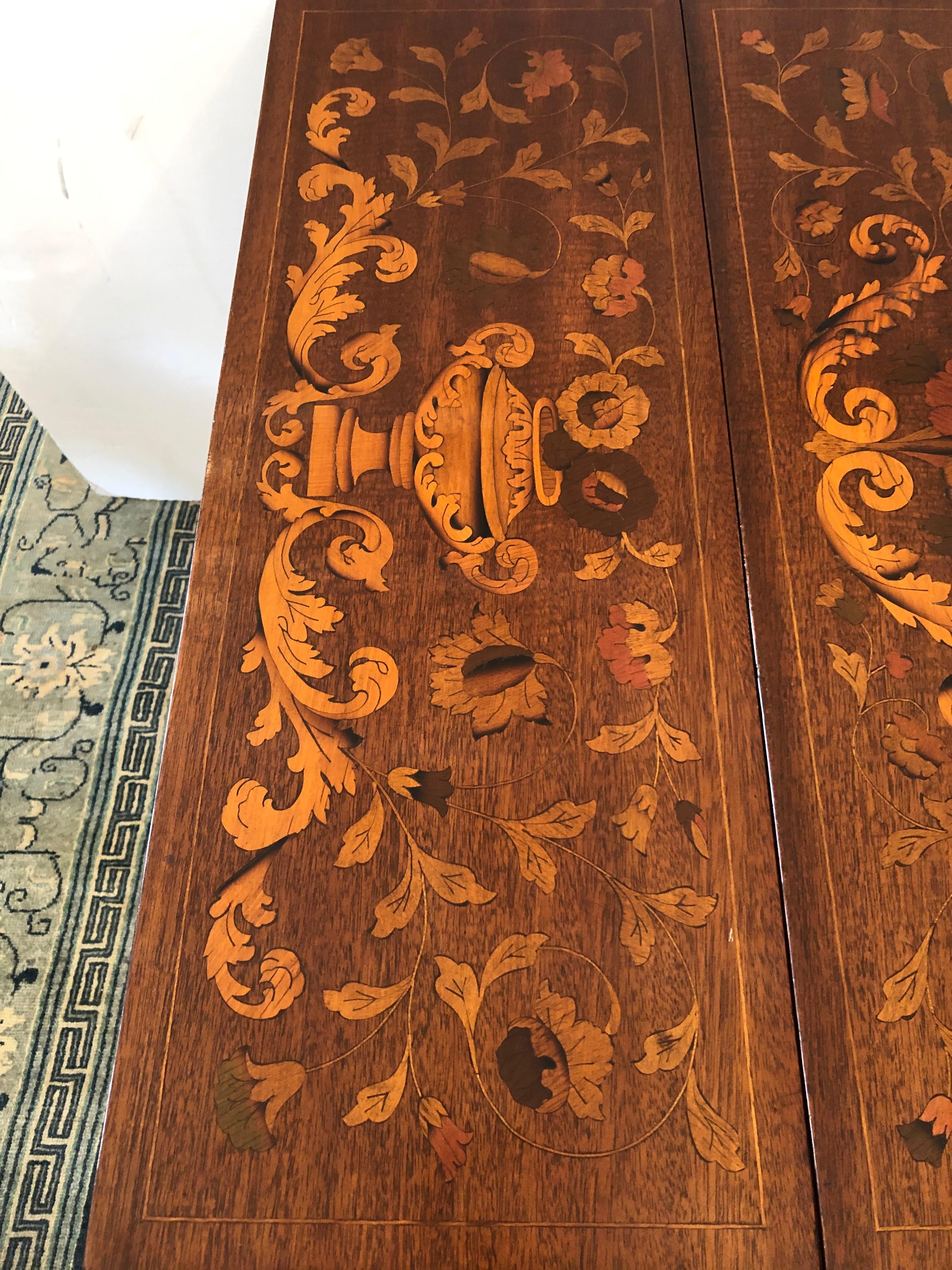 Magnificent Neoclassical Dutch Marquetry Drop-Leaf Pembroke Table 4