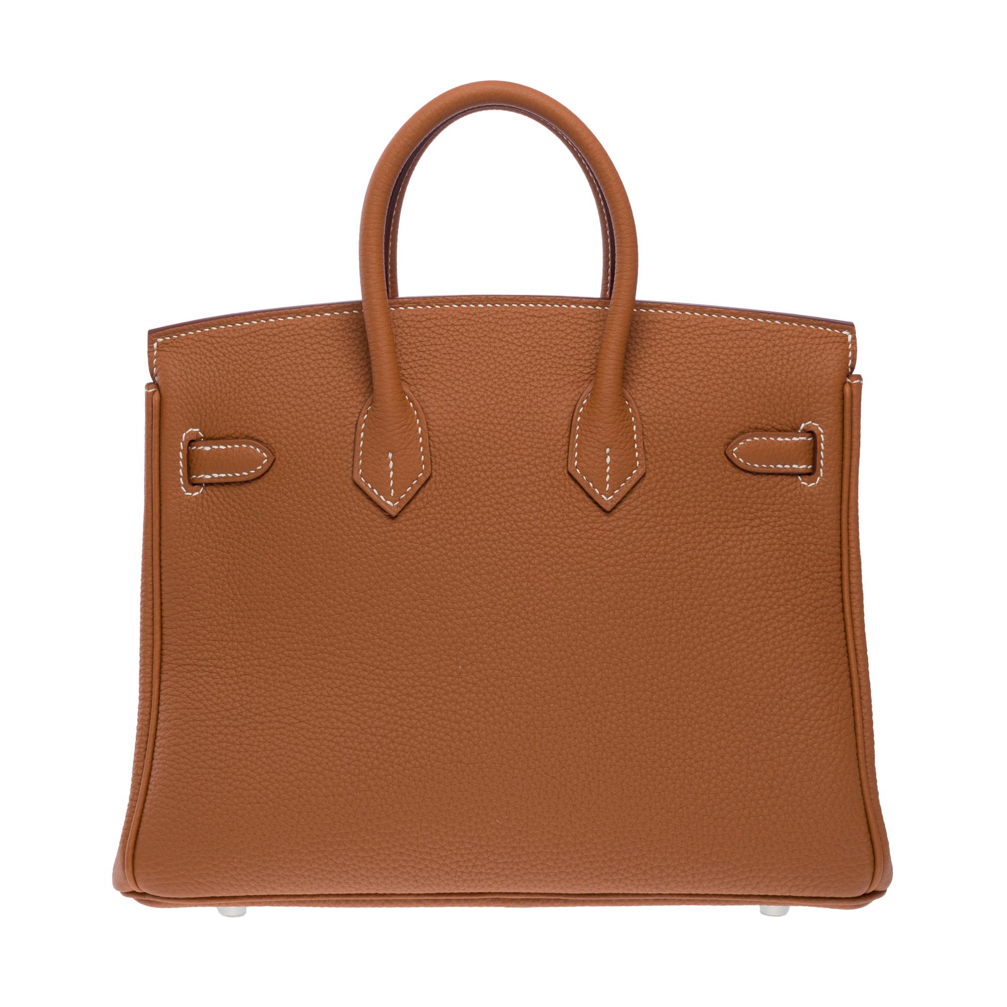 Magnificent New Hermes Birkin 25 handbag in Gold Togo Calf leather, PHW In New Condition In Paris, IDF