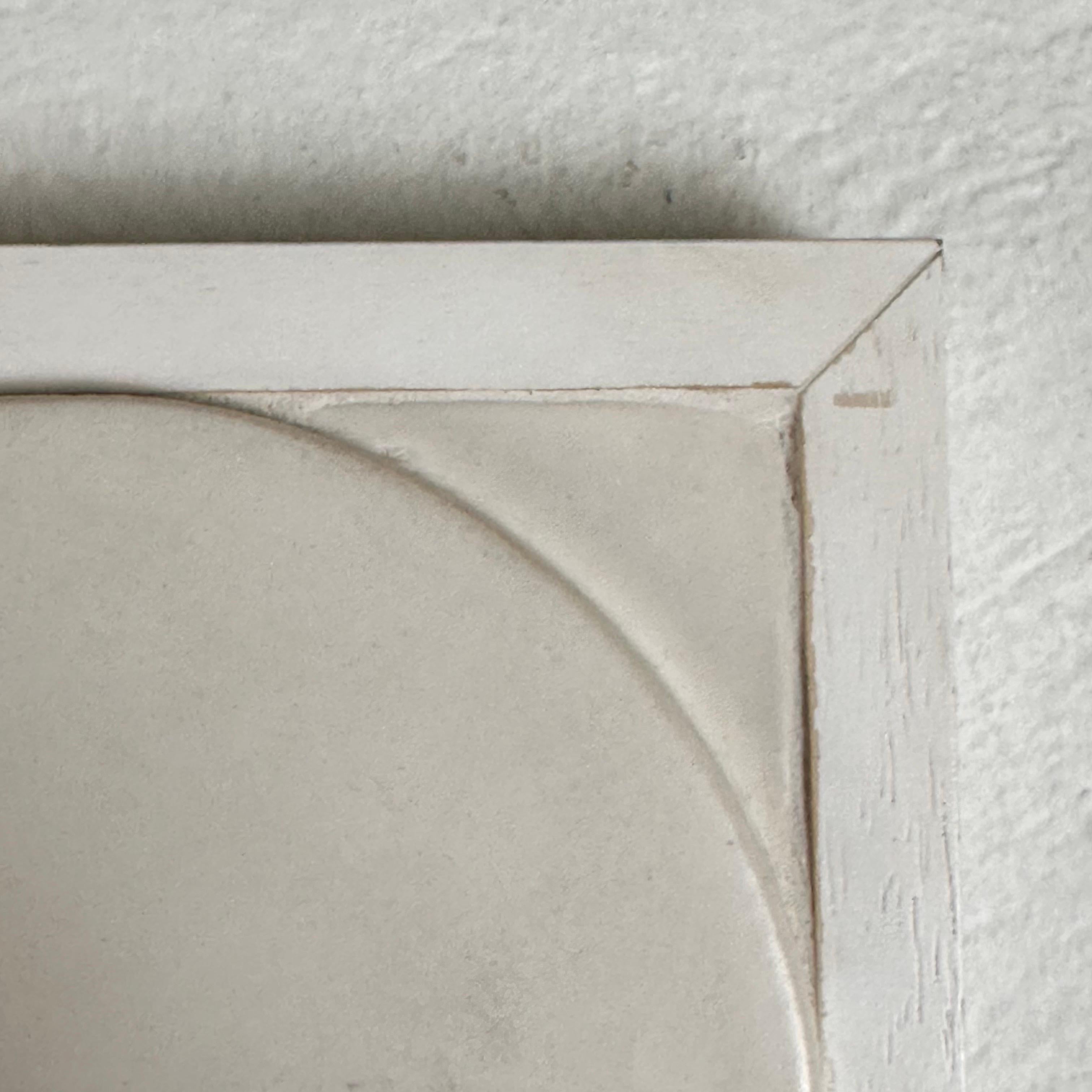 Prächtiges weißes Nino Caruso-Deko-Paneel aus Keramik, 1975, signiert  im Angebot 4