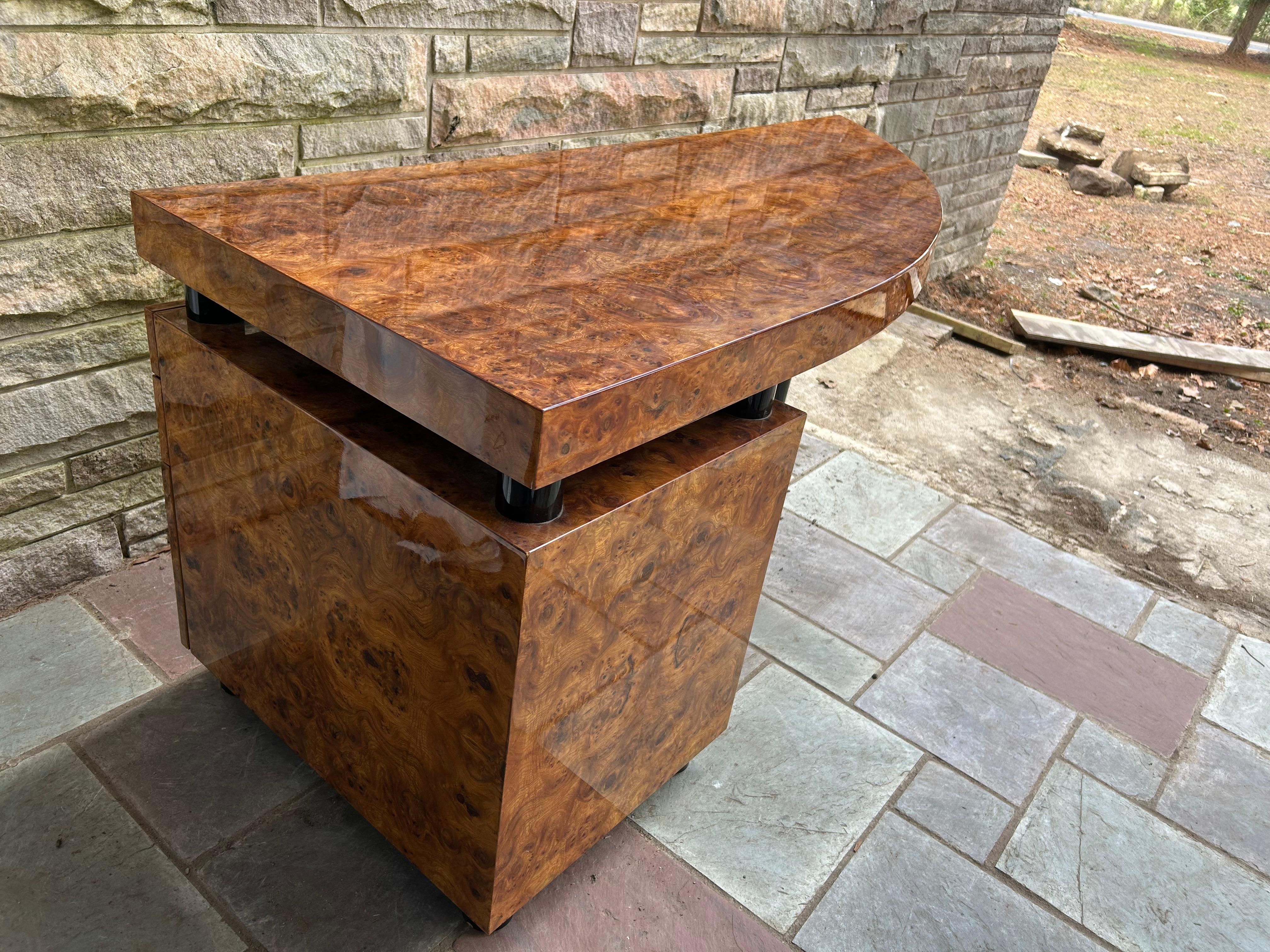 Magnificent Pace Collection Burl Wood Desk Leon Rosen For Sale 10
