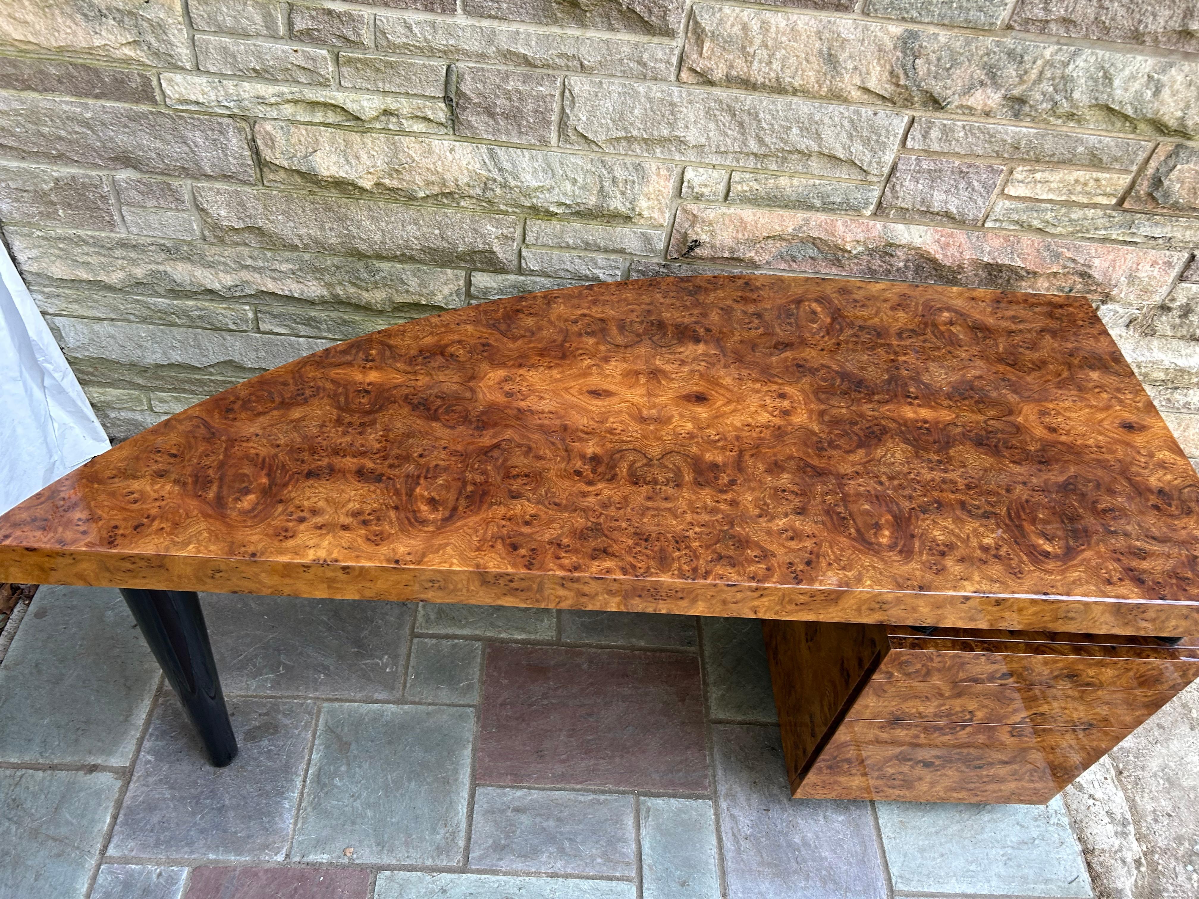 American Magnificent Pace Collection Burl Wood Desk Leon Rosen For Sale