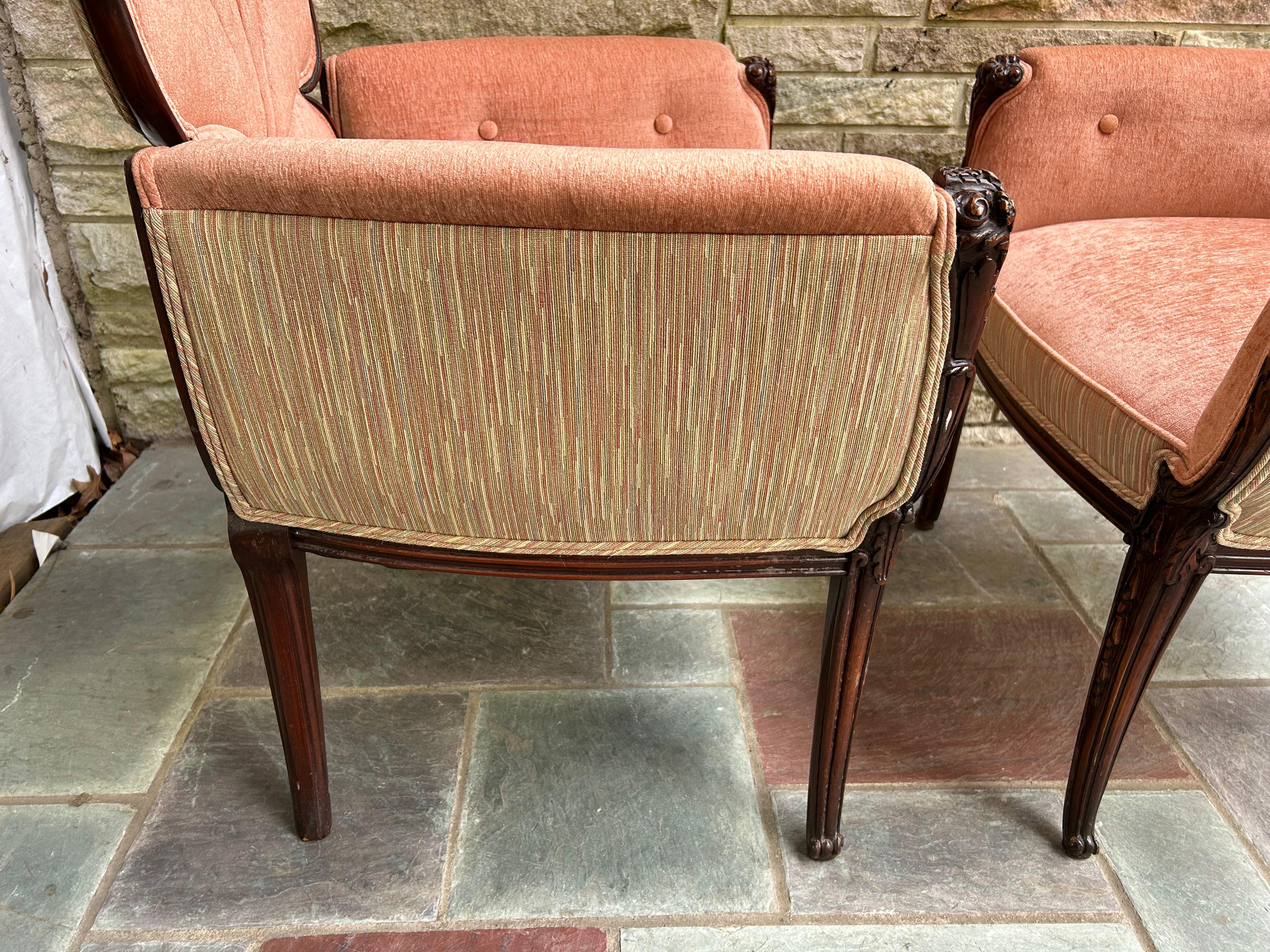 Magnífico Par Grosfeld House Sillas de Salón con Respaldo de Hoja Hollywood Regency en venta 2