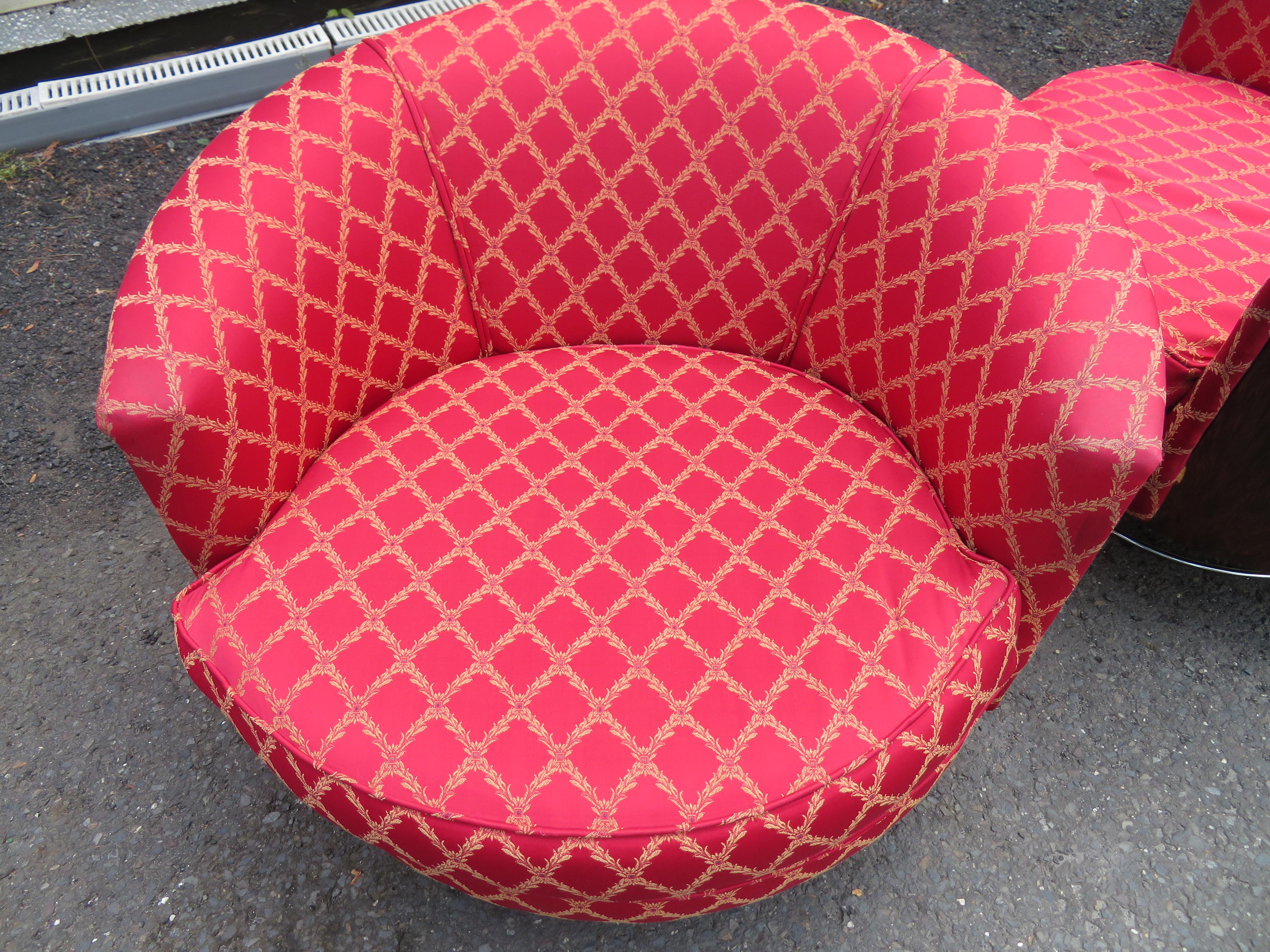 Tissu d'ameublement Magnifique paire de fauteuils pivotants en bois de rose de style Milo Baughman, milieu du siècle dernier en vente