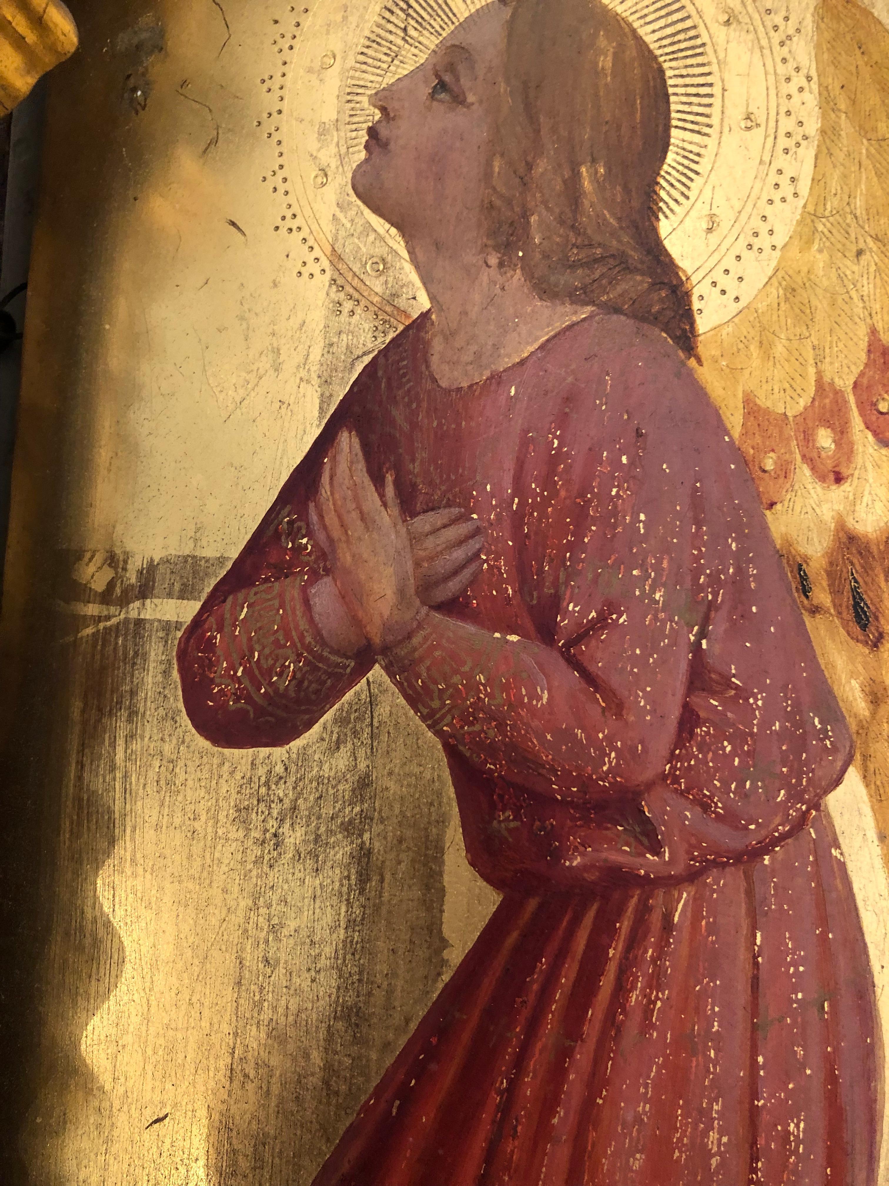 Magnificent Pair of 19th Century Giltwood Handpainted Icons 2