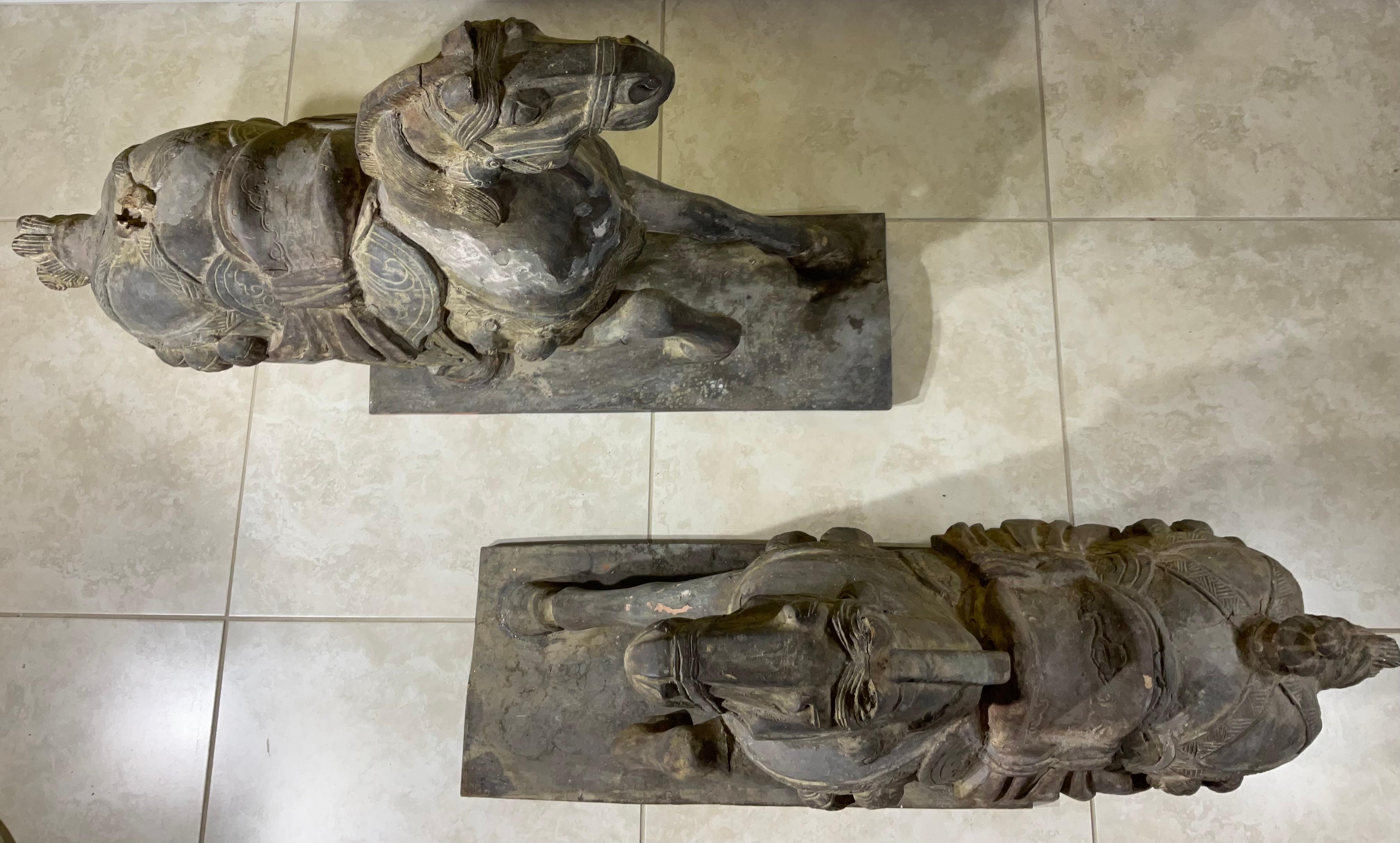 Magnificent Pair of Antique Tang Dynasty Style Carved Horses For Sale 11