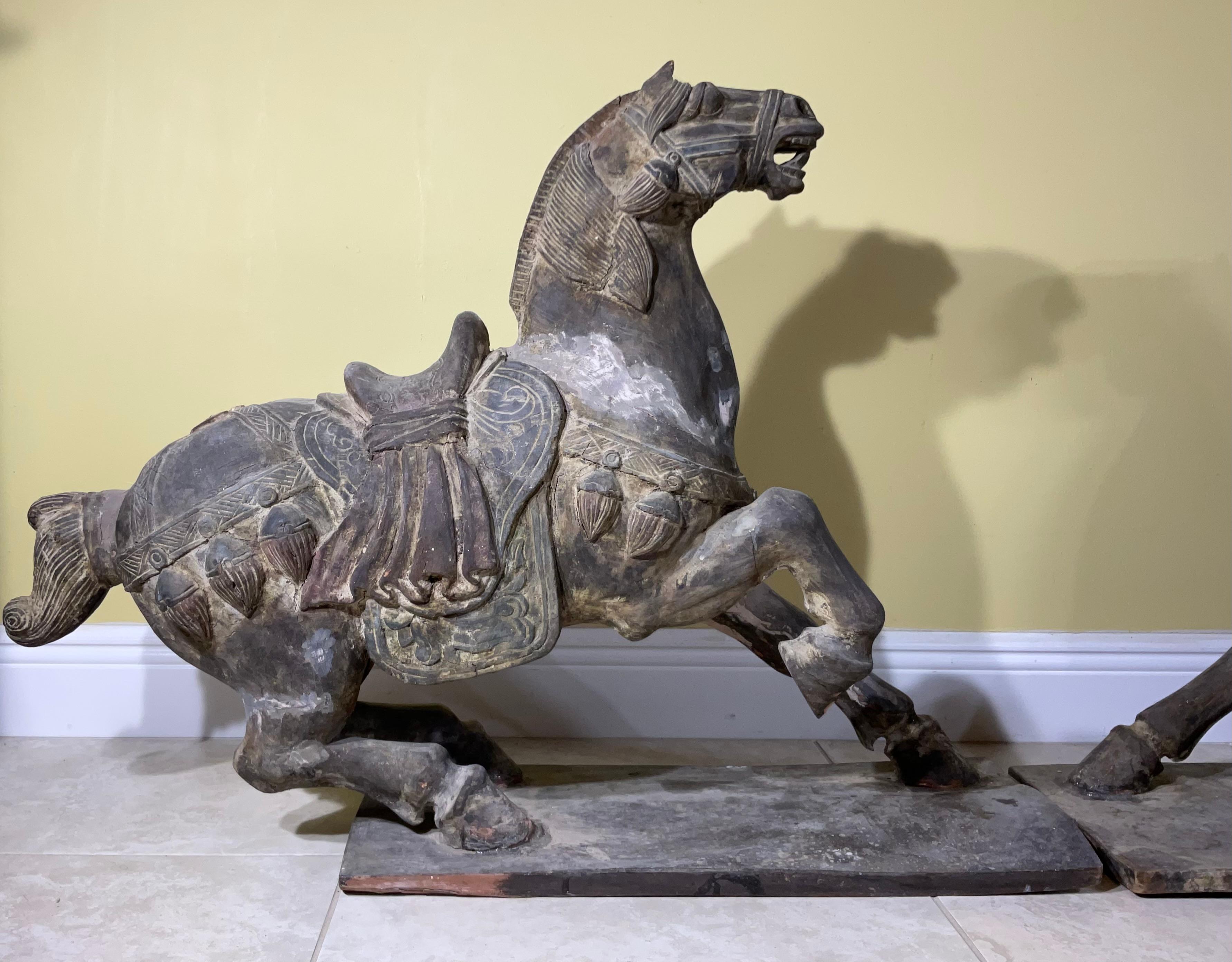 Chinese Magnificent Pair of Antique Tang Dynasty Style Carved Horses For Sale
