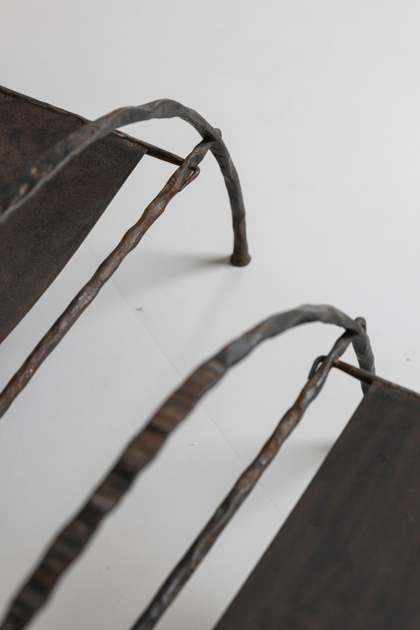 Magnificent pair of easy chairs, 1930s, in the manner of Diego Giacometti. 3