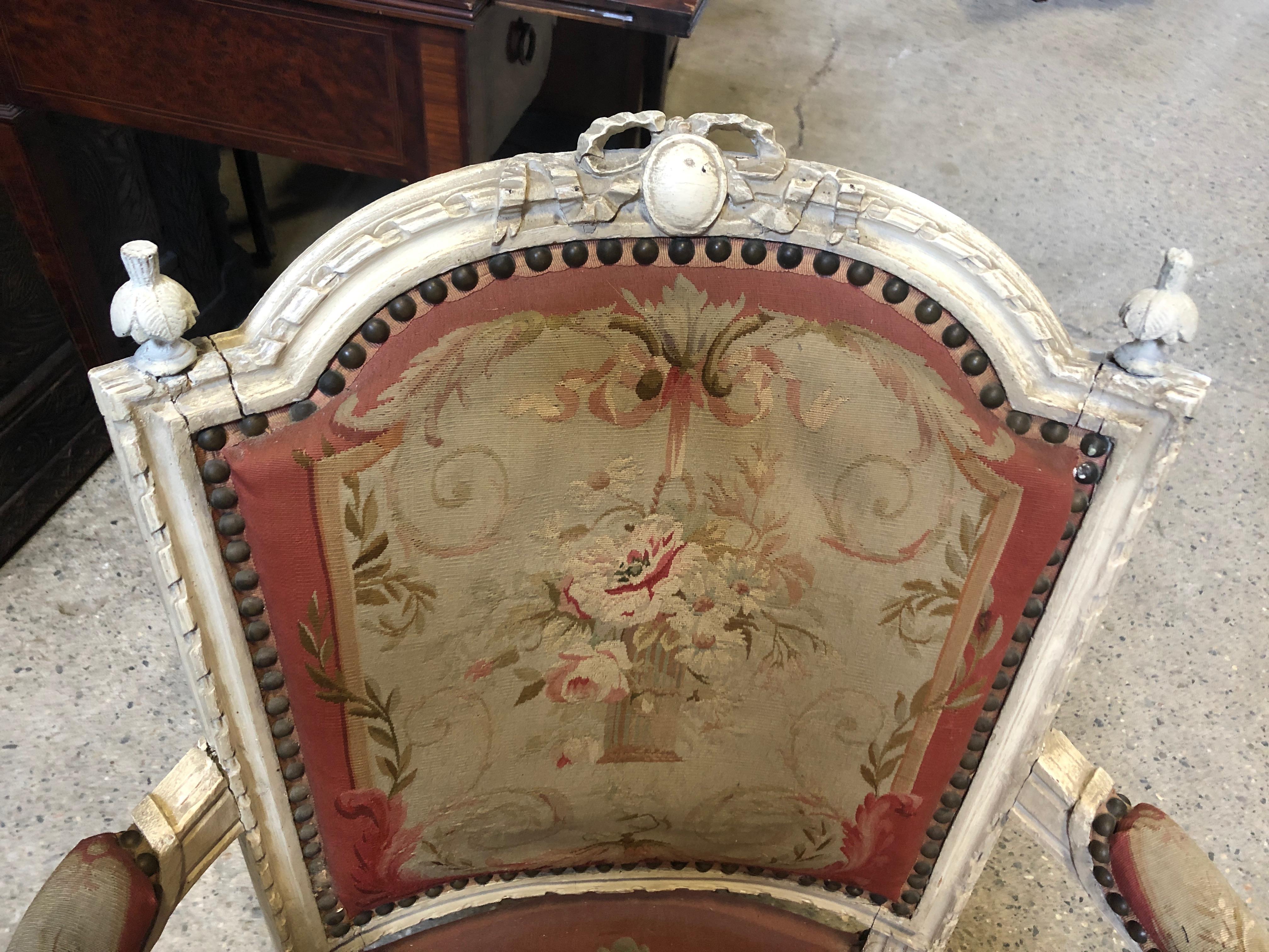 Magnificent Pair of French Aubusson Tapestry & Carved Wood Fauteuil Arm Chairs In Excellent Condition In Hopewell, NJ