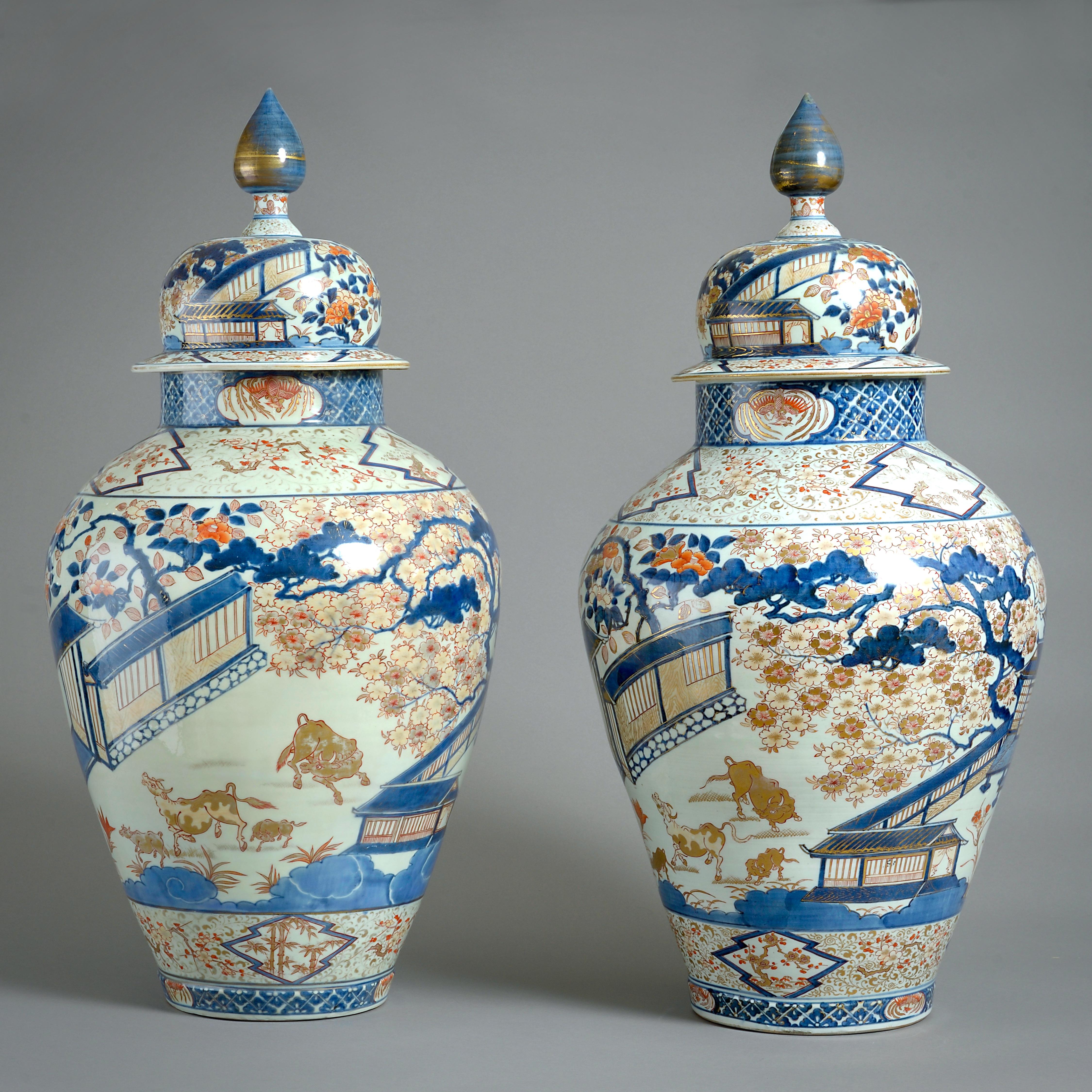 XVIIIe siècle et antérieur Magnifique paire de vases japonais Imari en vente