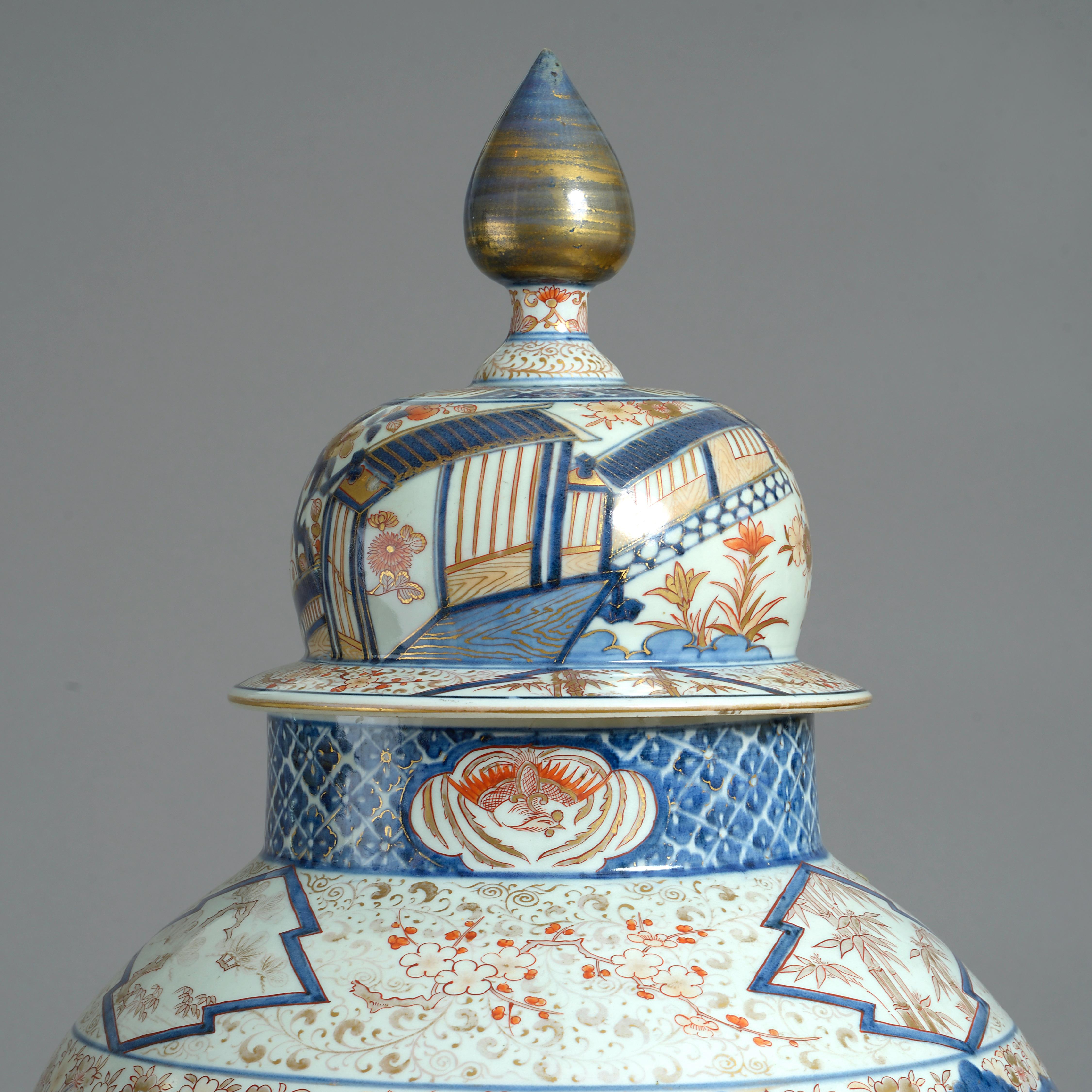Magnifique paire de vases japonais Imari en vente 1
