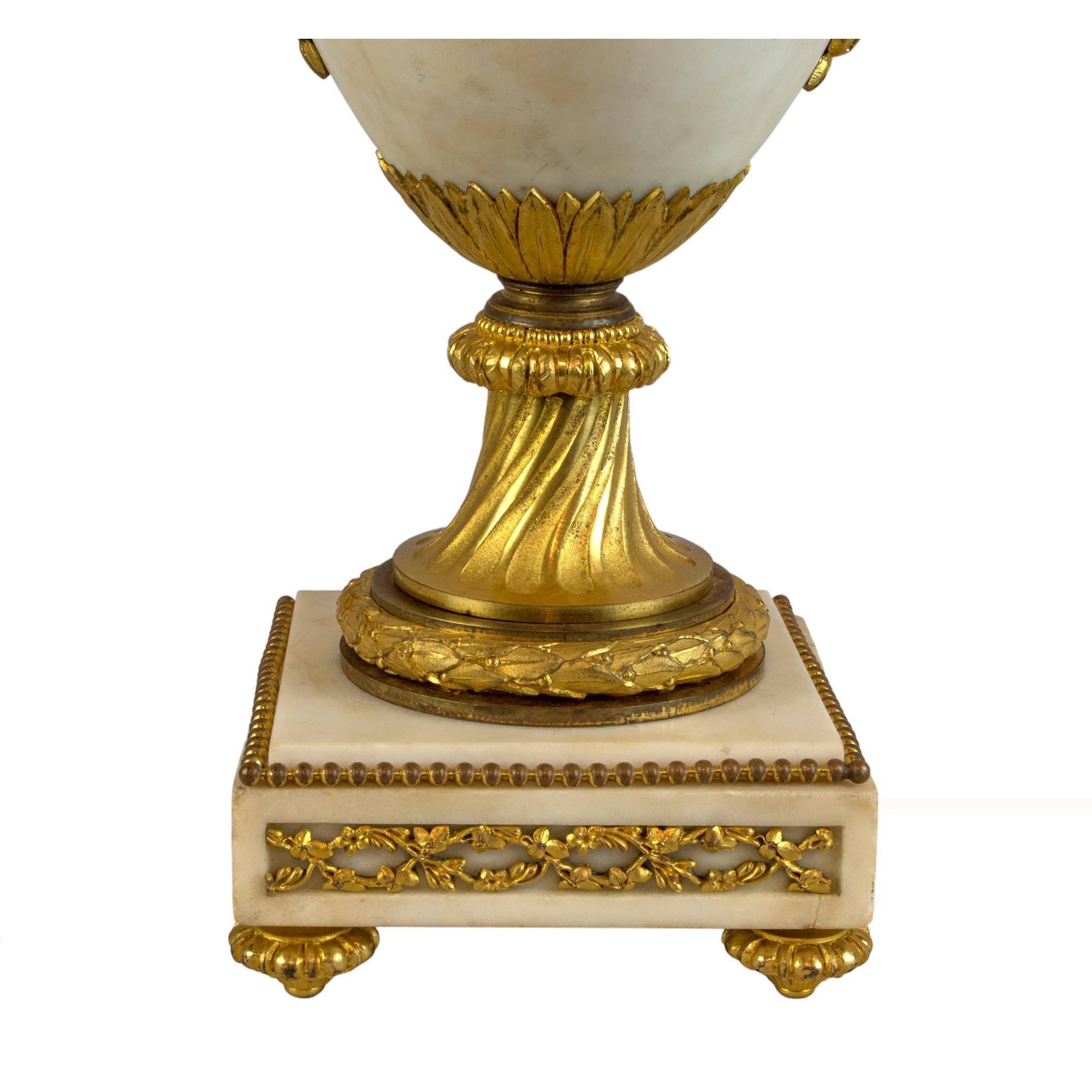 Magnificent Pair of Louis XVI Style Gilt-Bronze-Mounted White Marble Urns For Sale 3