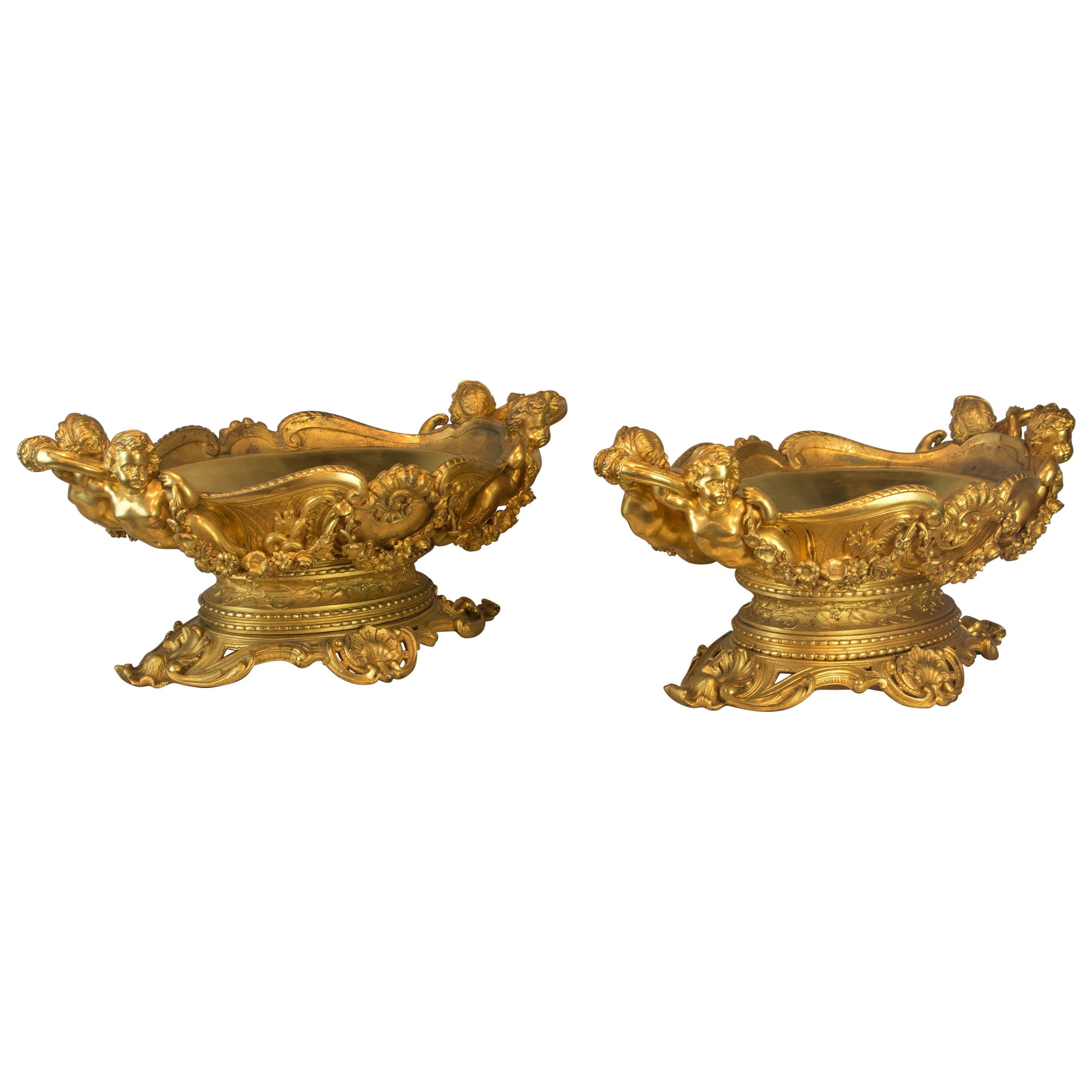 Magnifique paire de jardinières Napoléon III en bronze doré en vente