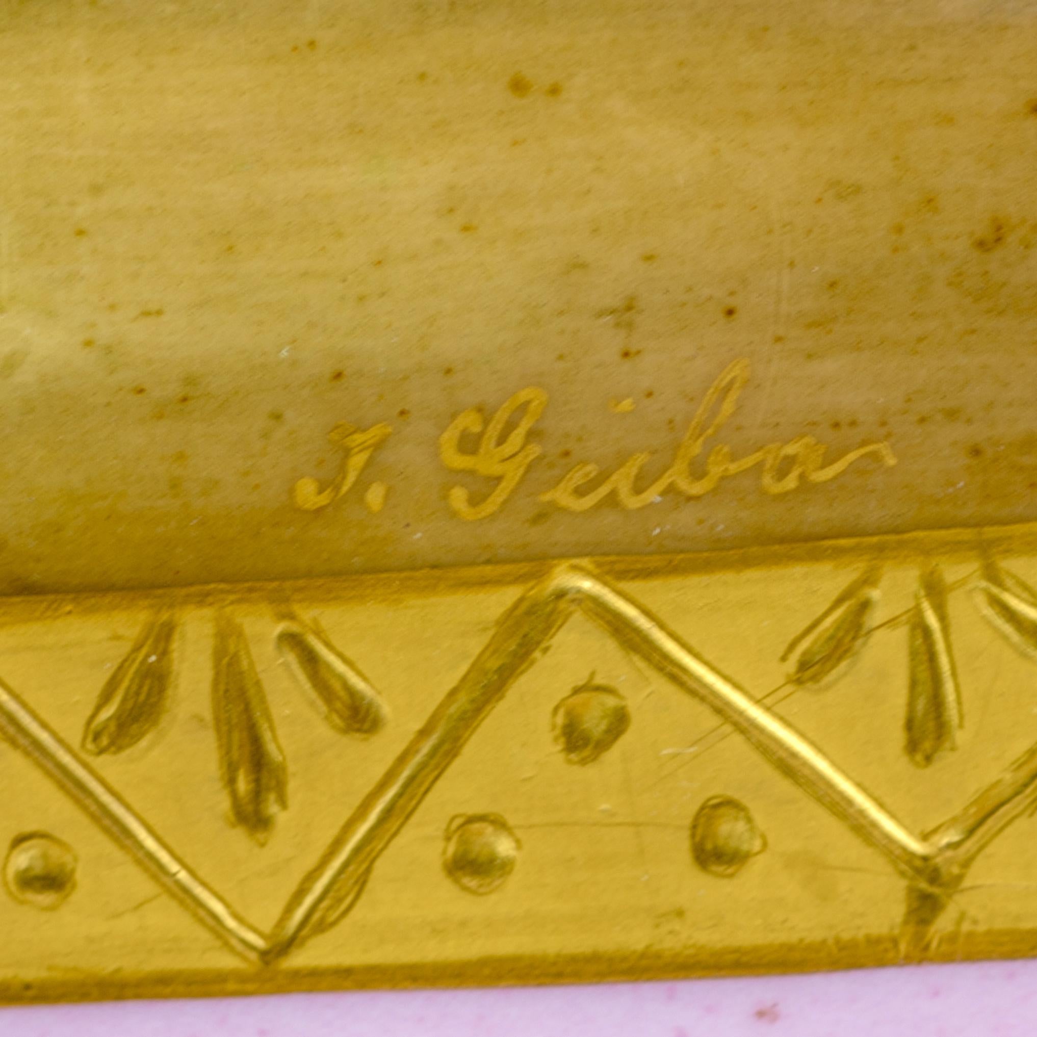Prächtiges Paar vergoldeter Bronze-Porzellanurnen im königlichen Wiener Stil im Angebot 5