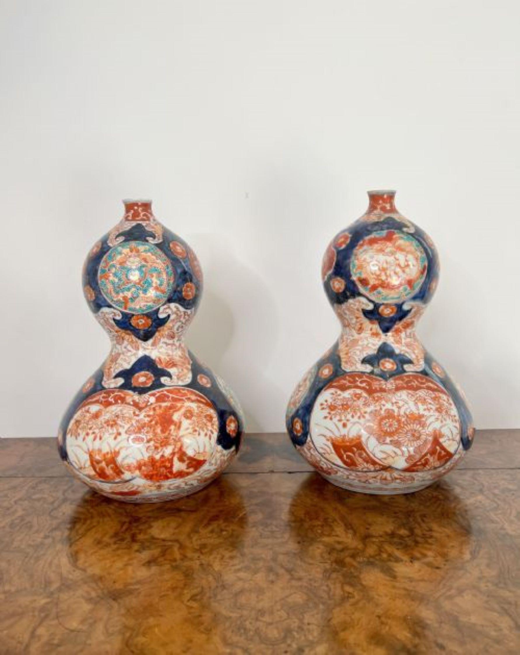 Magnificent pair of unusual shaped antique Japanese imari vases For Sale 6