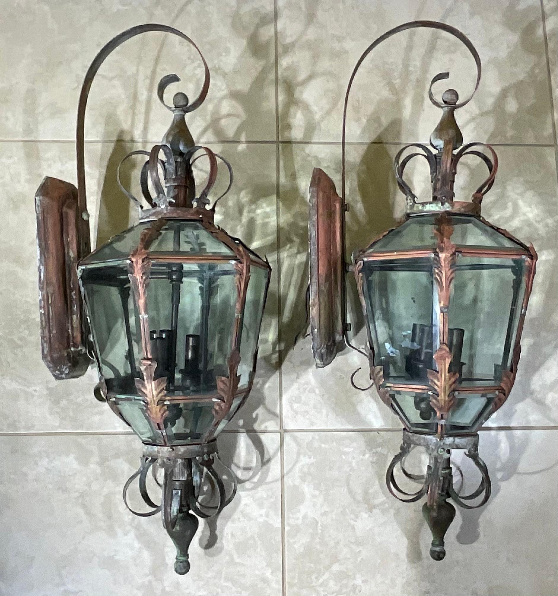 Magnificent Pair of Vintage Brass Lanterns - A Grand Entrance Statement For Sale 4