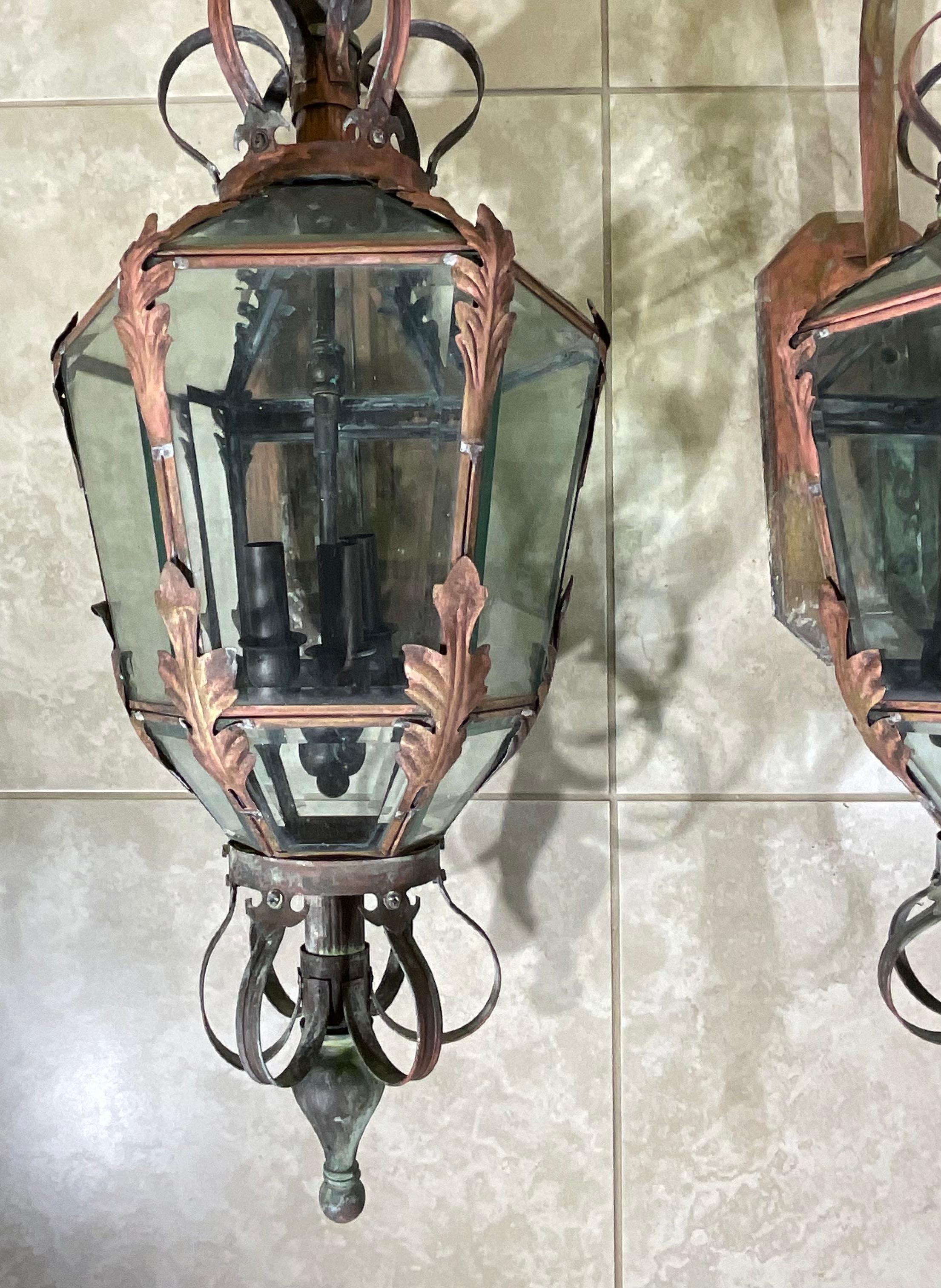 Magnificent Pair of Vintage Brass Lanterns - A Grand Entrance Statement For Sale 2