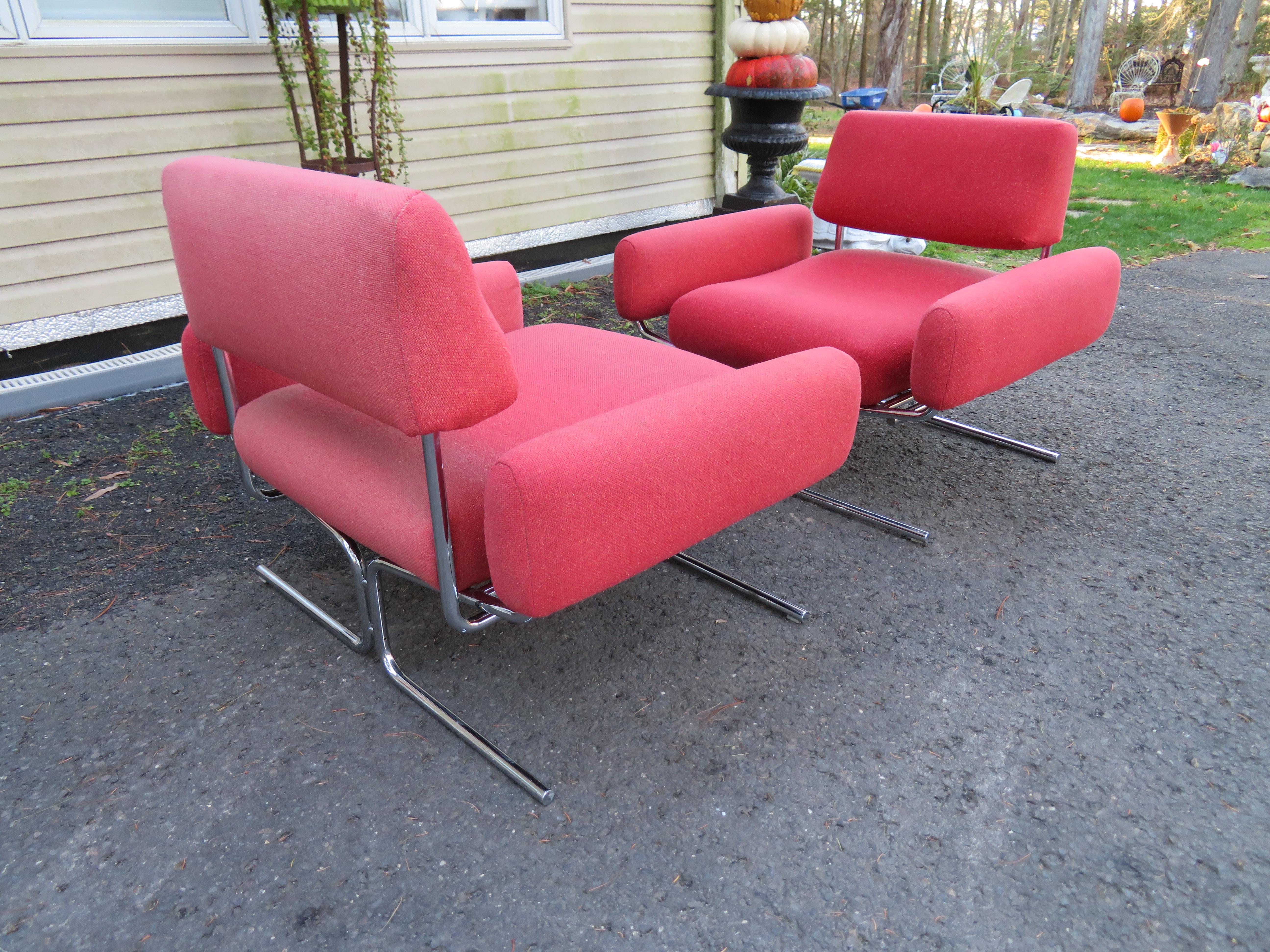 Mid-Century Modern Magnificent Pair of Space-Age Tubular Chrome Lounge Chairs Ingmar Relling Style