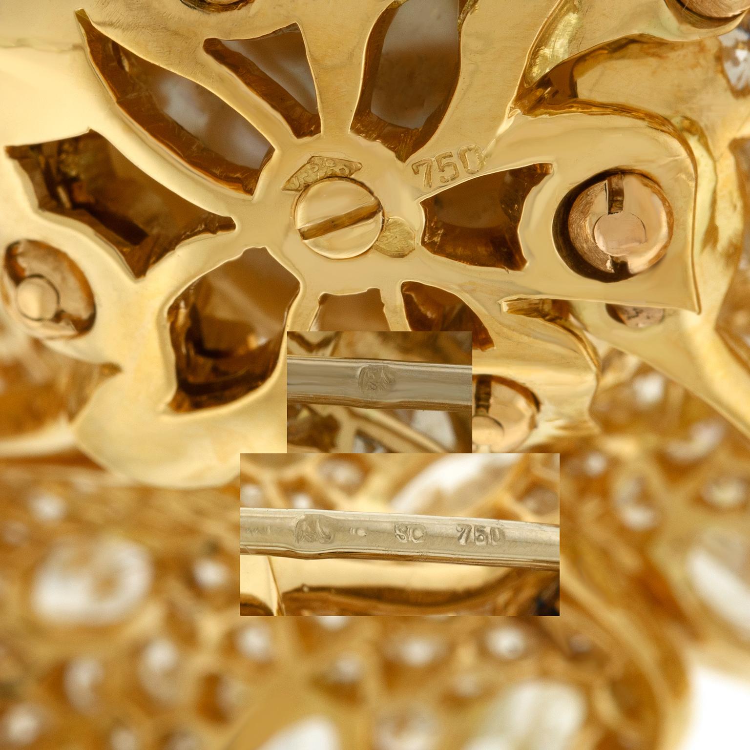 Prächtige Blumenbrosche aus Gold mit Perlen und Diamanten besetzt für Damen oder Herren im Angebot