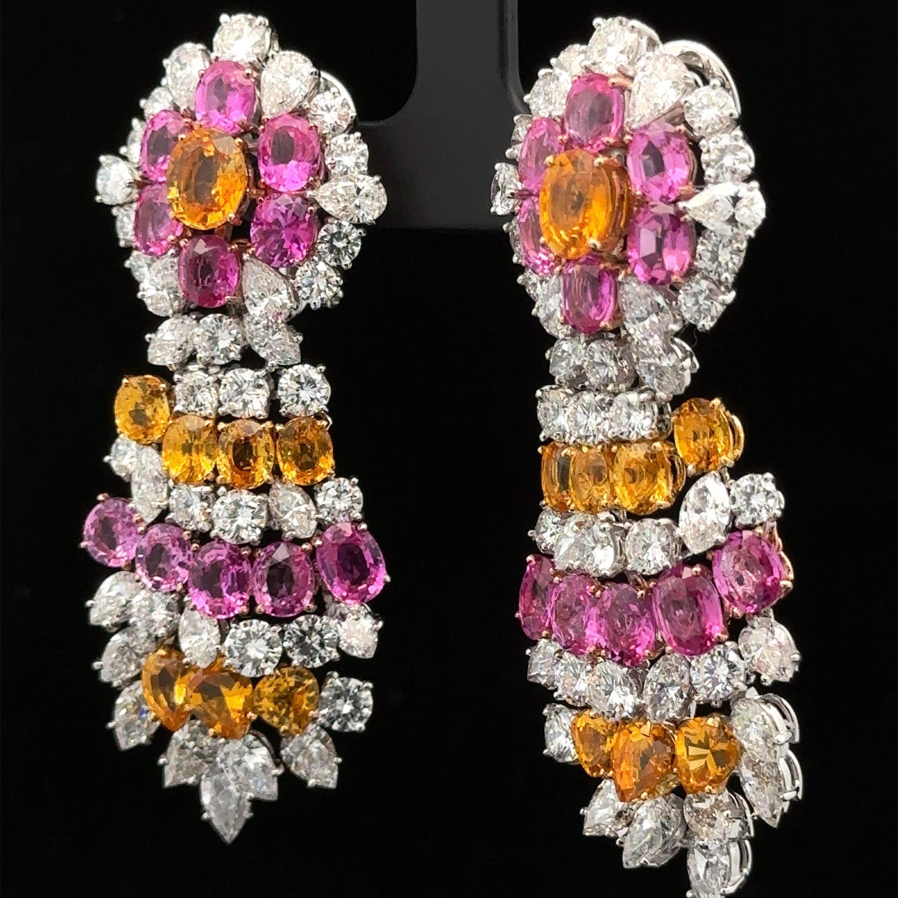 Magnifici orecchini a pendente in oro platino con zaffiro e diamante GIA da 41 ct. In condizioni ottime in vendita a Montclair, NJ