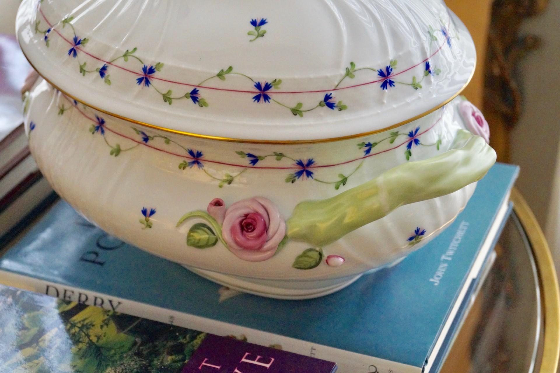 Magnificent porcelain HEREND 
