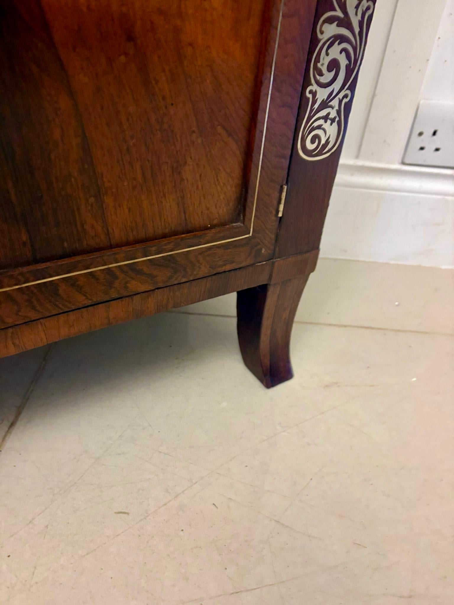 A superb early 19th-century Regency mahogany chiffonier of elegant form enriched with finely executed brass inlay and mounted columns. The piece displays the refined proportions and distinctive decorative language of the Regency period offering
