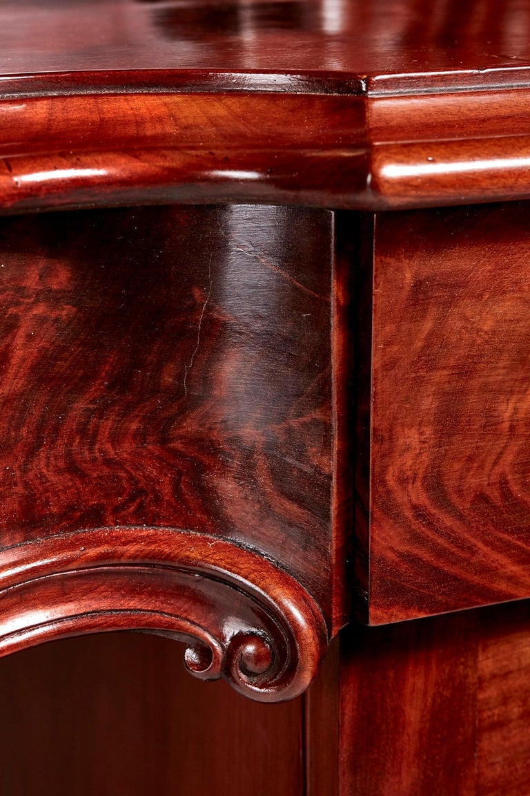 Magnificent Quality Antique Victorian Mahogany Sideboard For Sale at 1stDibs