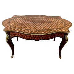 Prächtiger antiker französischer Tisch mit Intarsien aus Rosenholz und Parkett