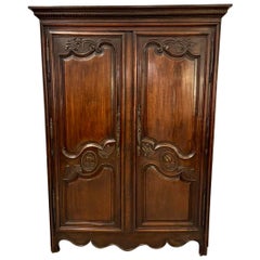 Magnifico armadio in quercia provinciale francese di qualità del tardo XVII secolo
