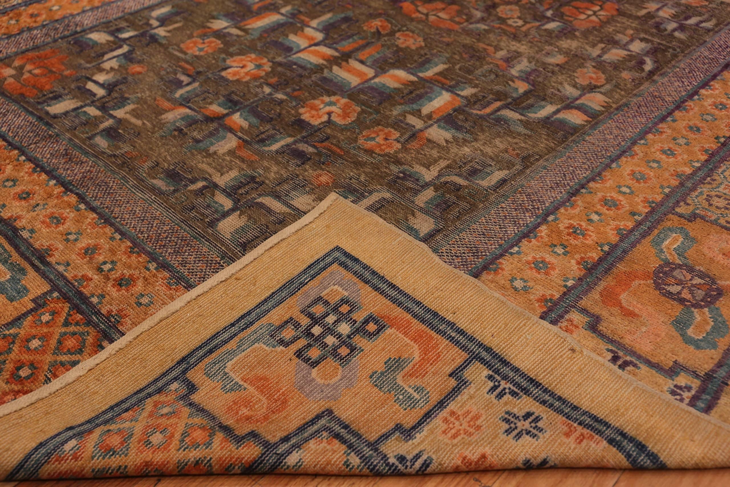 Prächtiger, seltener und Sammlerstücker, antiker chinesischer Seidenteppich 6' x 9' (Handgeknüpft) im Angebot