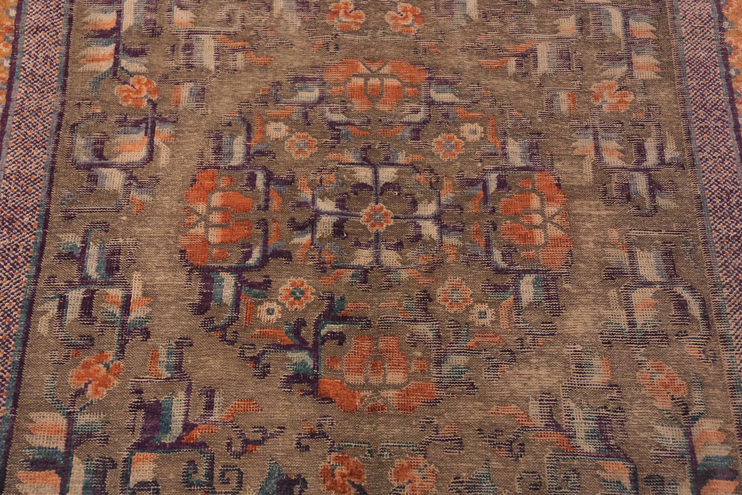 Prächtiger, seltener und Sammlerstücker, antiker chinesischer Seidenteppich 6' x 9' im Angebot 1