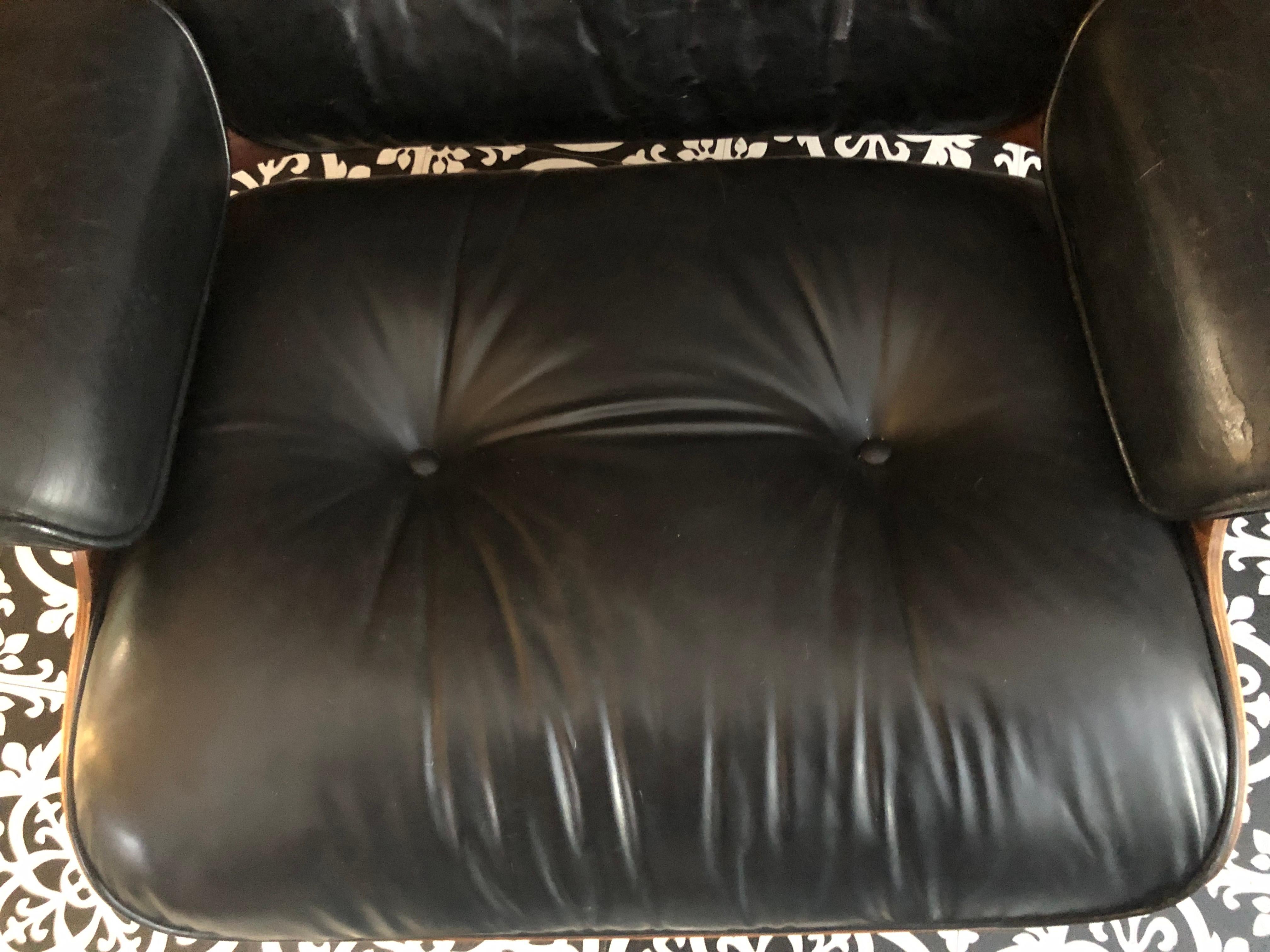 Magnifique et rare chaise longue et pouf Eames du milieu du siècle dernier en bois de rose brésilien en vente 7