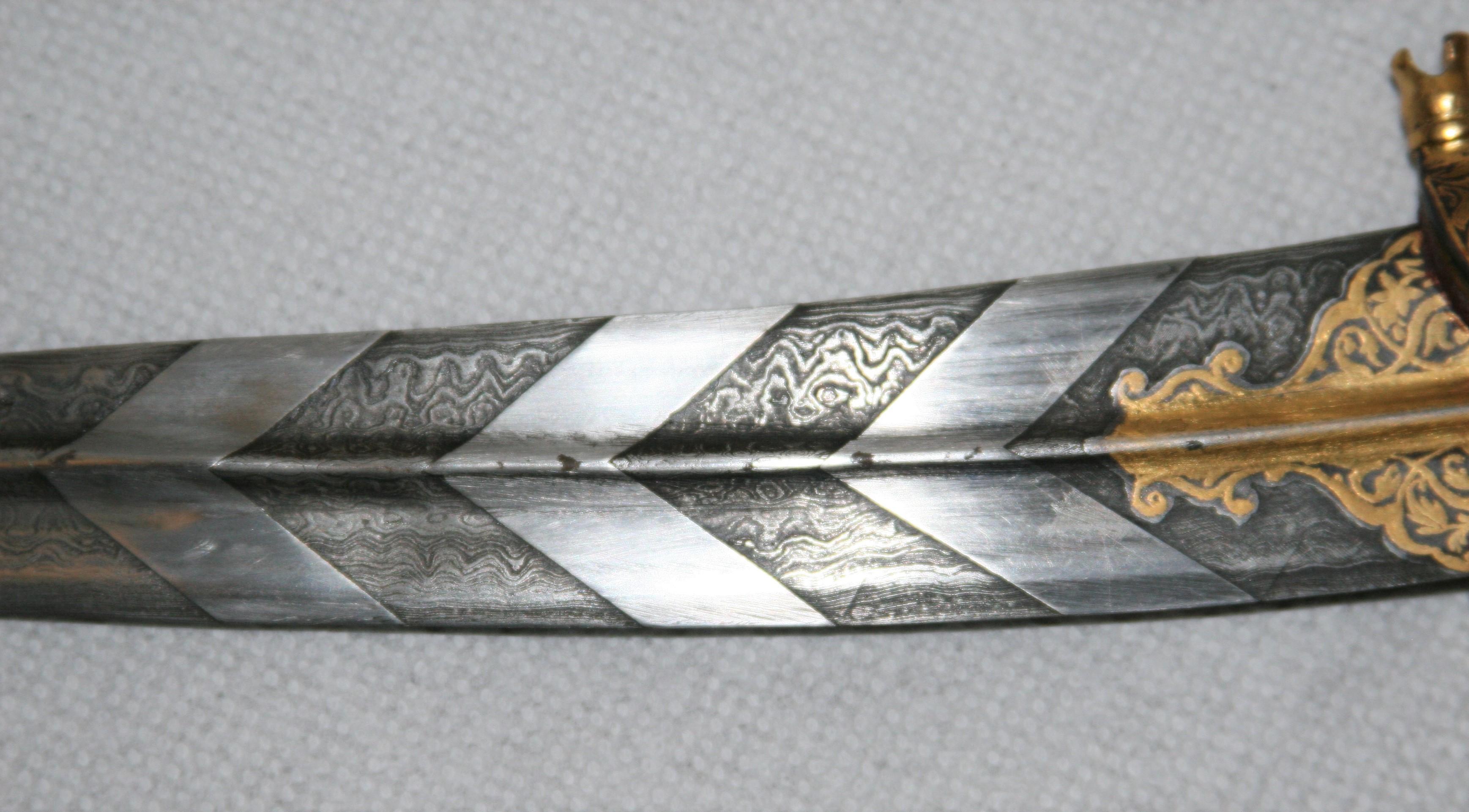 Magnificent Richly Decorated 1920s Damascened Rajput Dagger with Gold Work For Sale 2