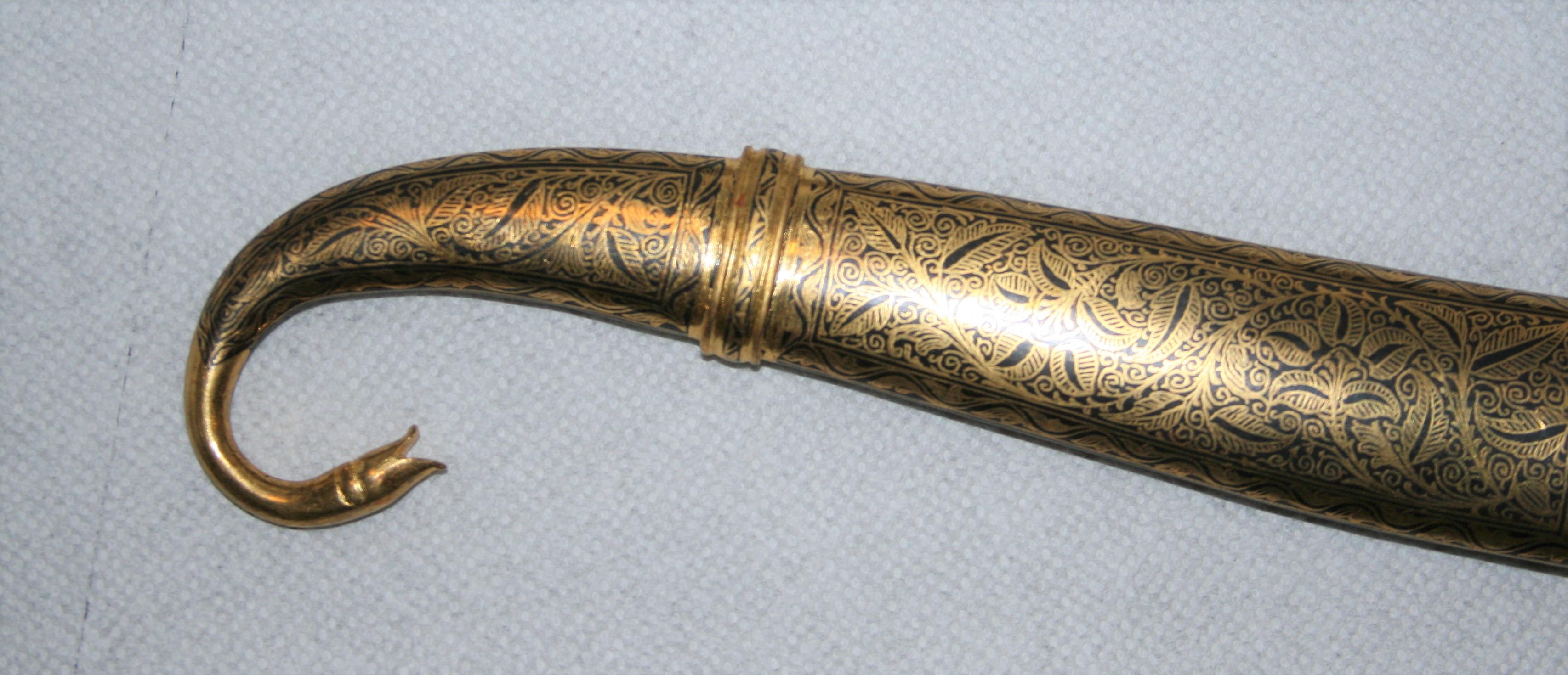 Magnificent Richly Decorated 1920s Damascened Rajput Dagger with Gold Work For Sale 7