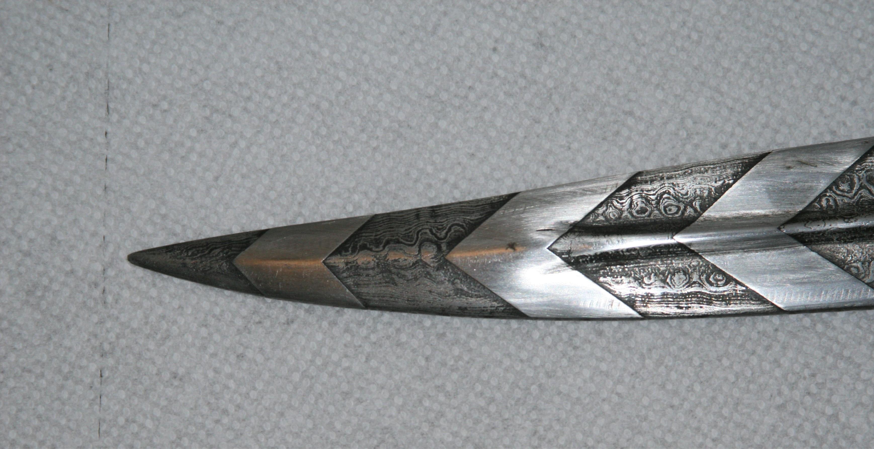 Hand-Crafted Magnificent Richly Decorated 1920s Damascened Rajput Dagger with Gold Work For Sale
