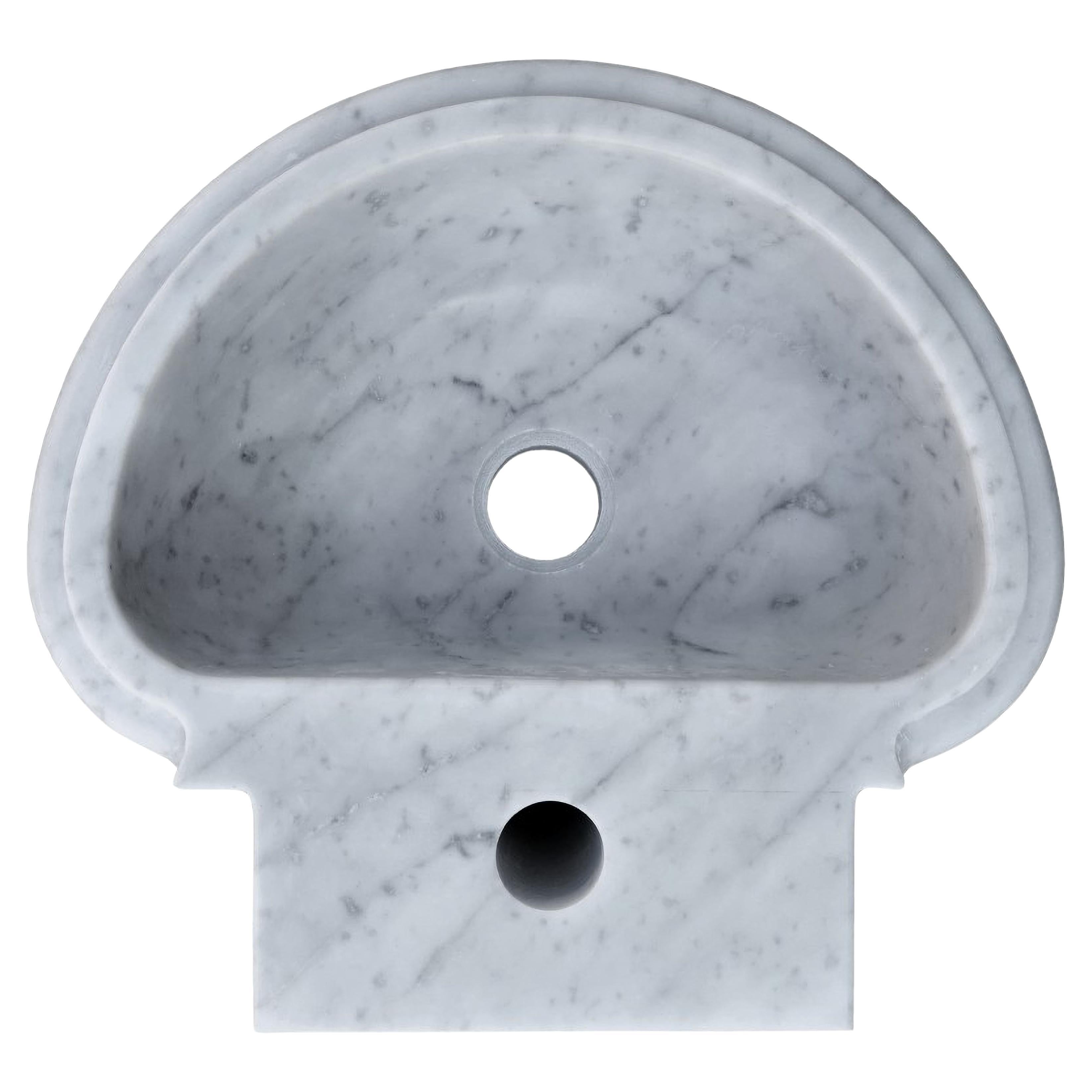 MAGNIFICENT ROUND WHITE CARRARA MARBLE SINK 20th Century Handmade