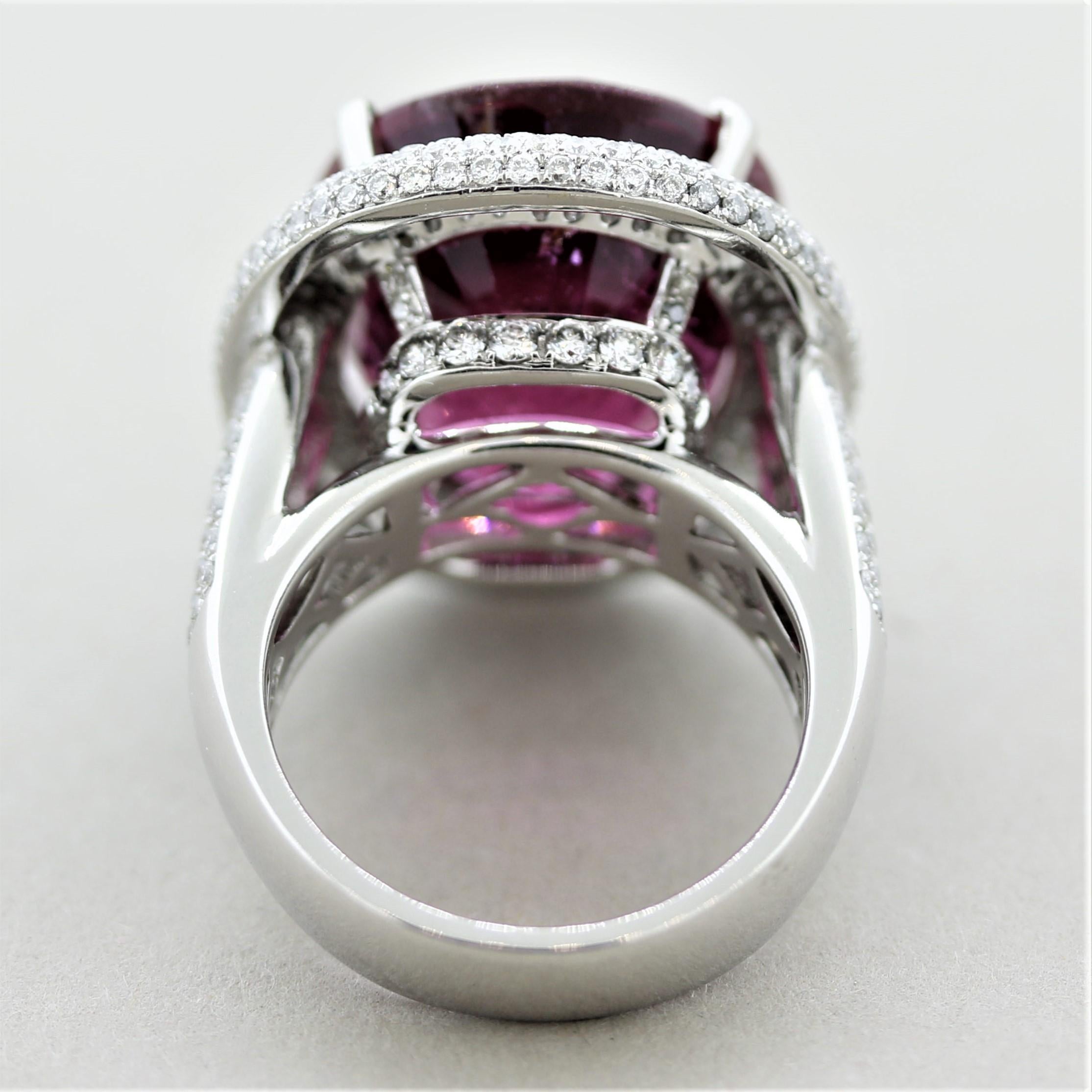 Magnificent Rubellite Tourmaline Diamond Gold Cocktail Ring For Sale 1