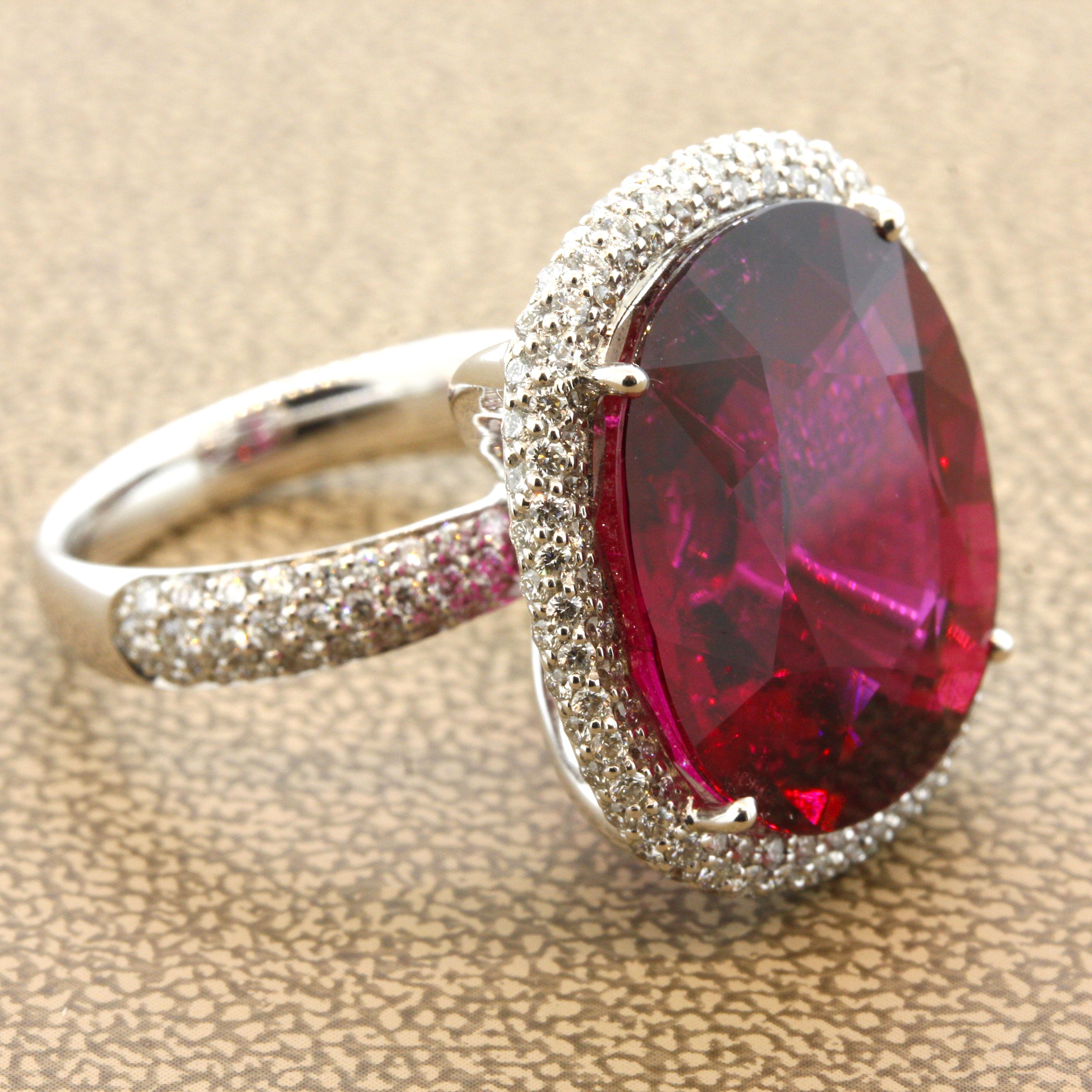 Magnificent Rubellite Tourmaline Diamond Gold Ring In New Condition For Sale In Beverly Hills, CA