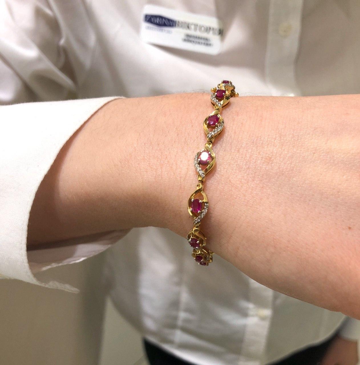 Magnificent Ruby Diamond Fine Jewelry Yellow Gold Tennis Bracelet For Sale 3