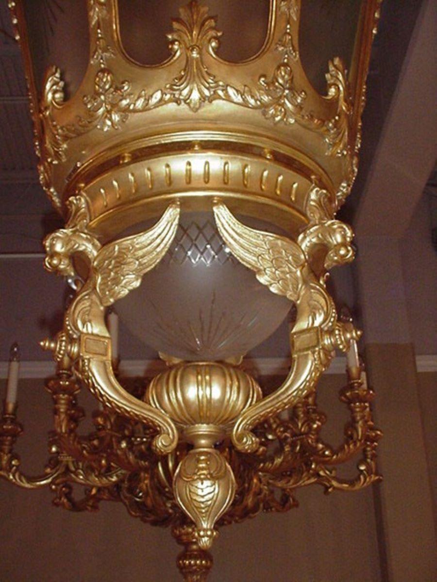 Fine XIX secolo Magnifica lanterna russa in legno dorato in vendita