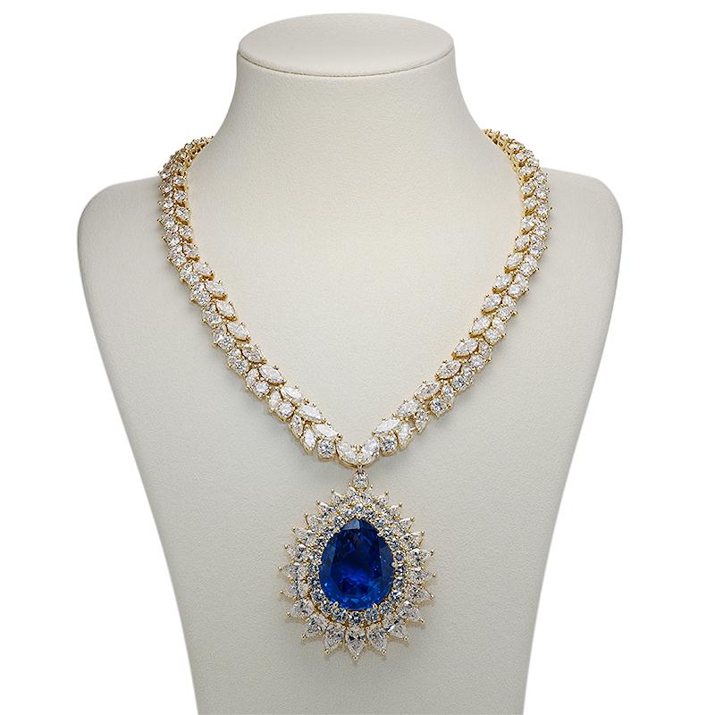 Women's Magnificent Sapphire and Diamond Gold Pendant Brooch Statement Necklace For Sale