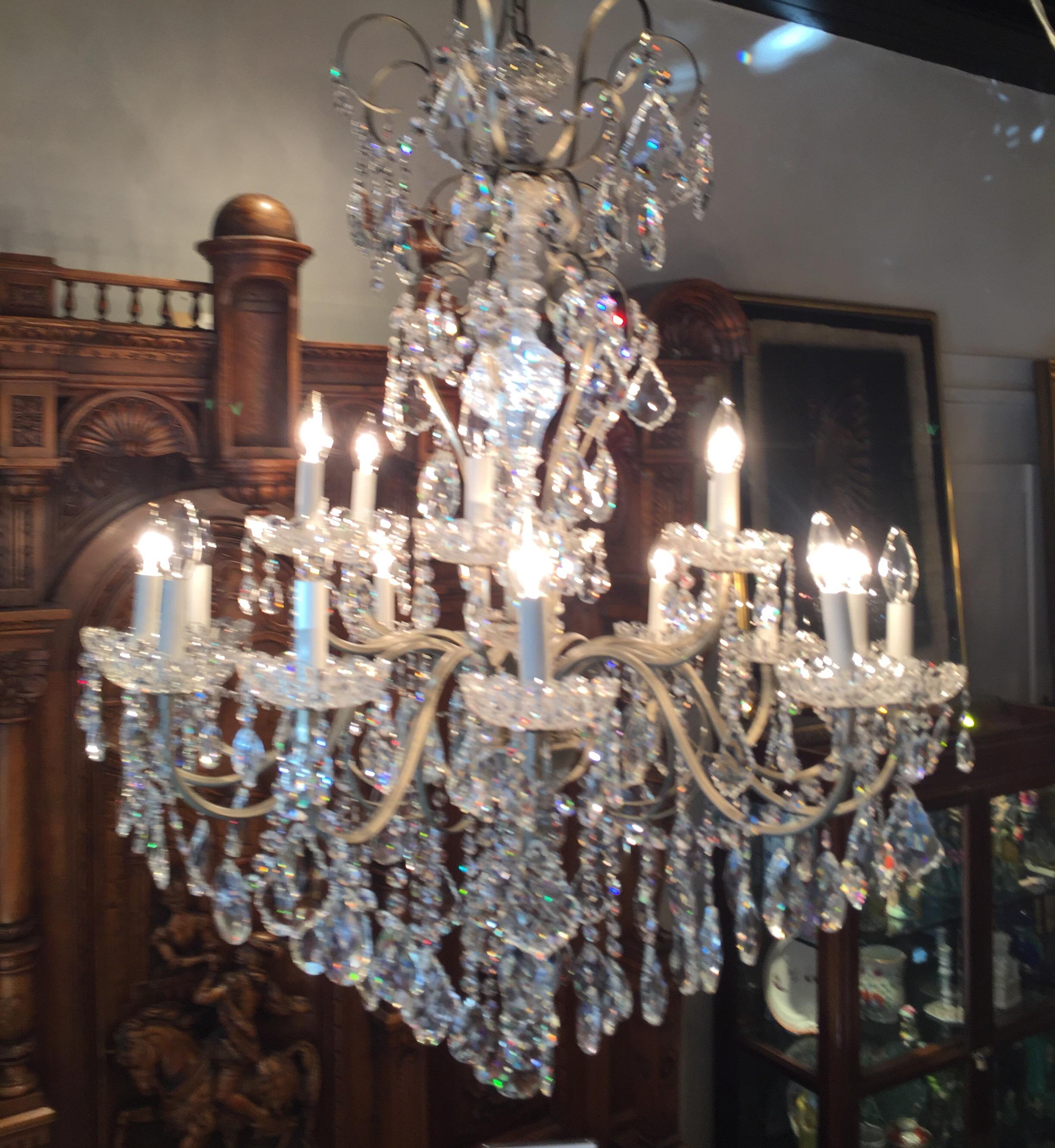 Magnificent Schonbek New Orleans collection heritage handcut crystal chandelier
An original design Schonbek can be traced back to 1870, when the company was founded by Adolf Schonbek in Bohemia.
This is from the New Orleans collection, which