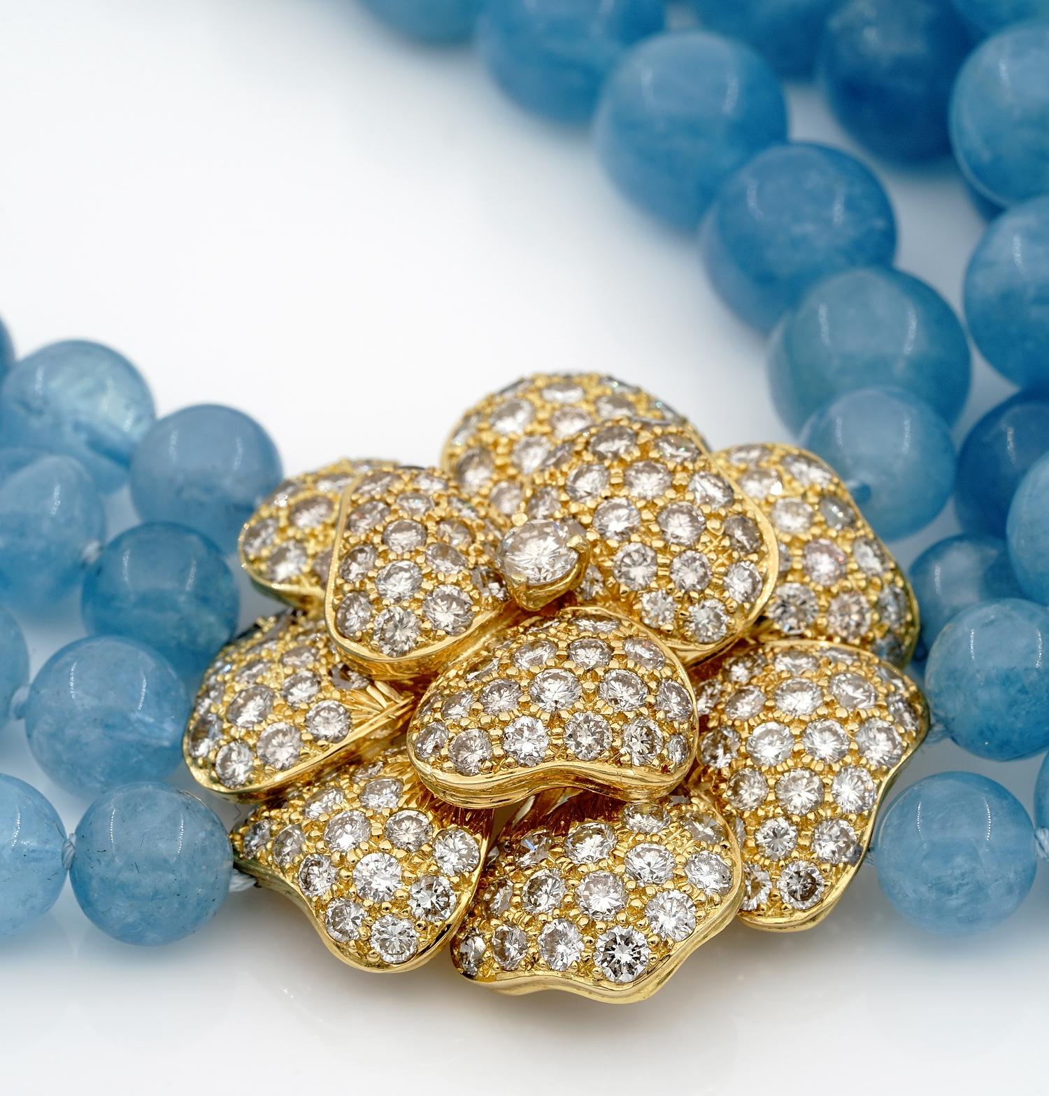 Luxury Connection

The house of Giovane has forged its name with exquisite jewelry crafted in one of Italy’s oldest and most esteemed workshops. For this exclusive collection, amazing and rare stones meet time-honored craftsmanship
This high end,