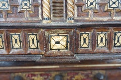 Prächtiger spanischer Bargueño auf einer Kommode, 17. Jahrhundert