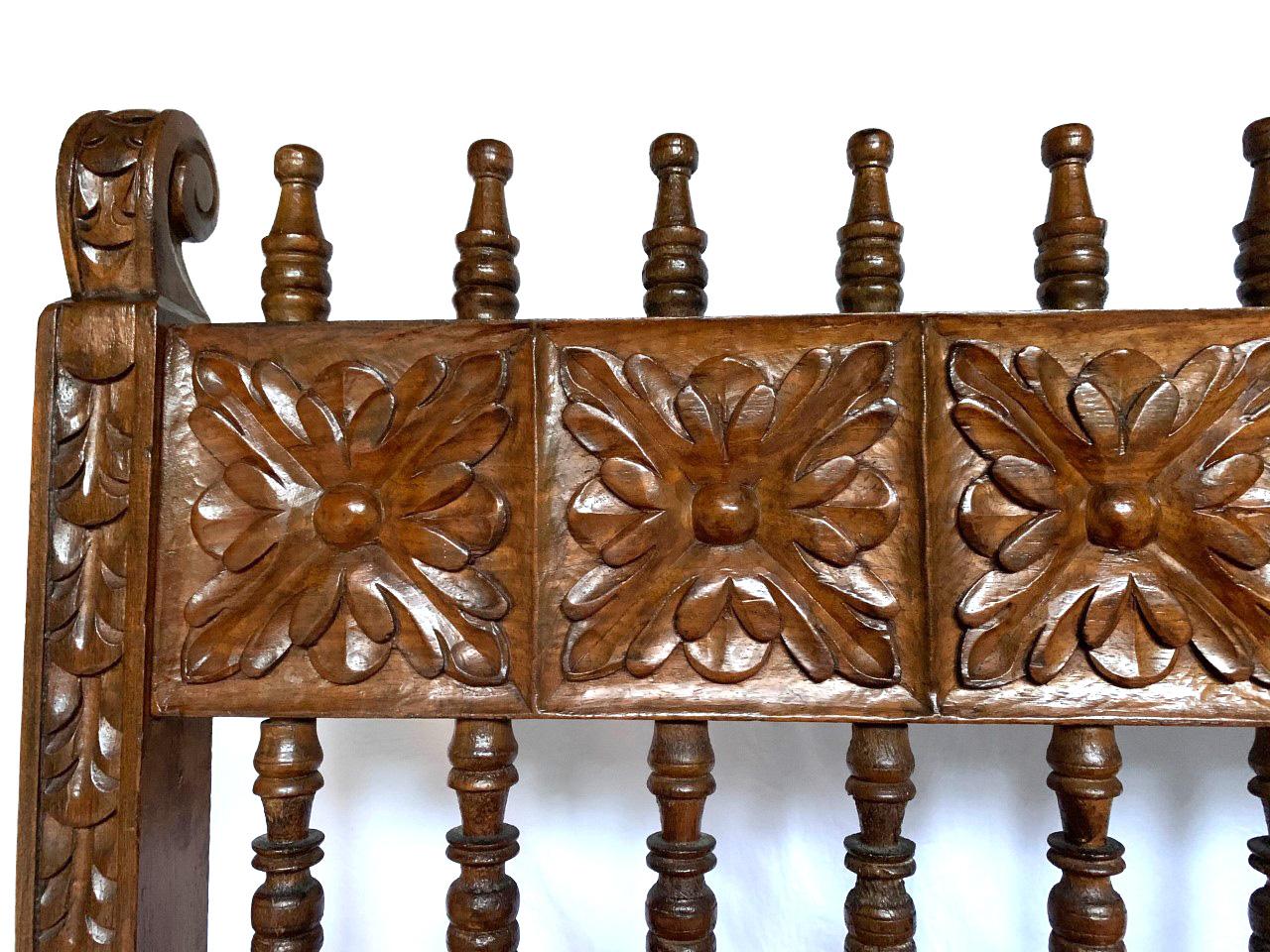 Wood Magnificent Spanish Colonial Revival bench Circa 1930 - Escaño For Sale