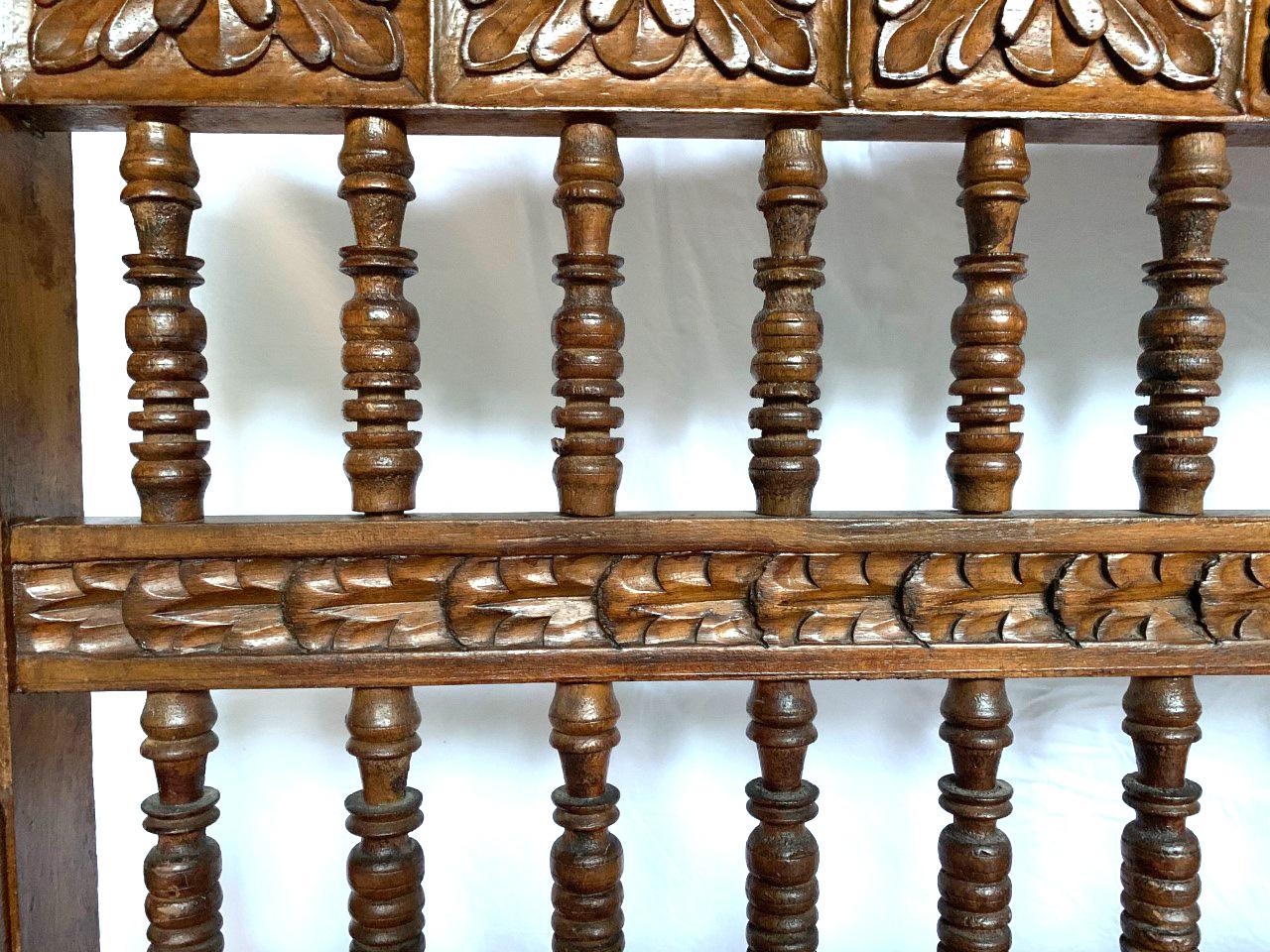 Magnificent Spanish Colonial Revival bench Circa 1930 - Escaño For Sale 2